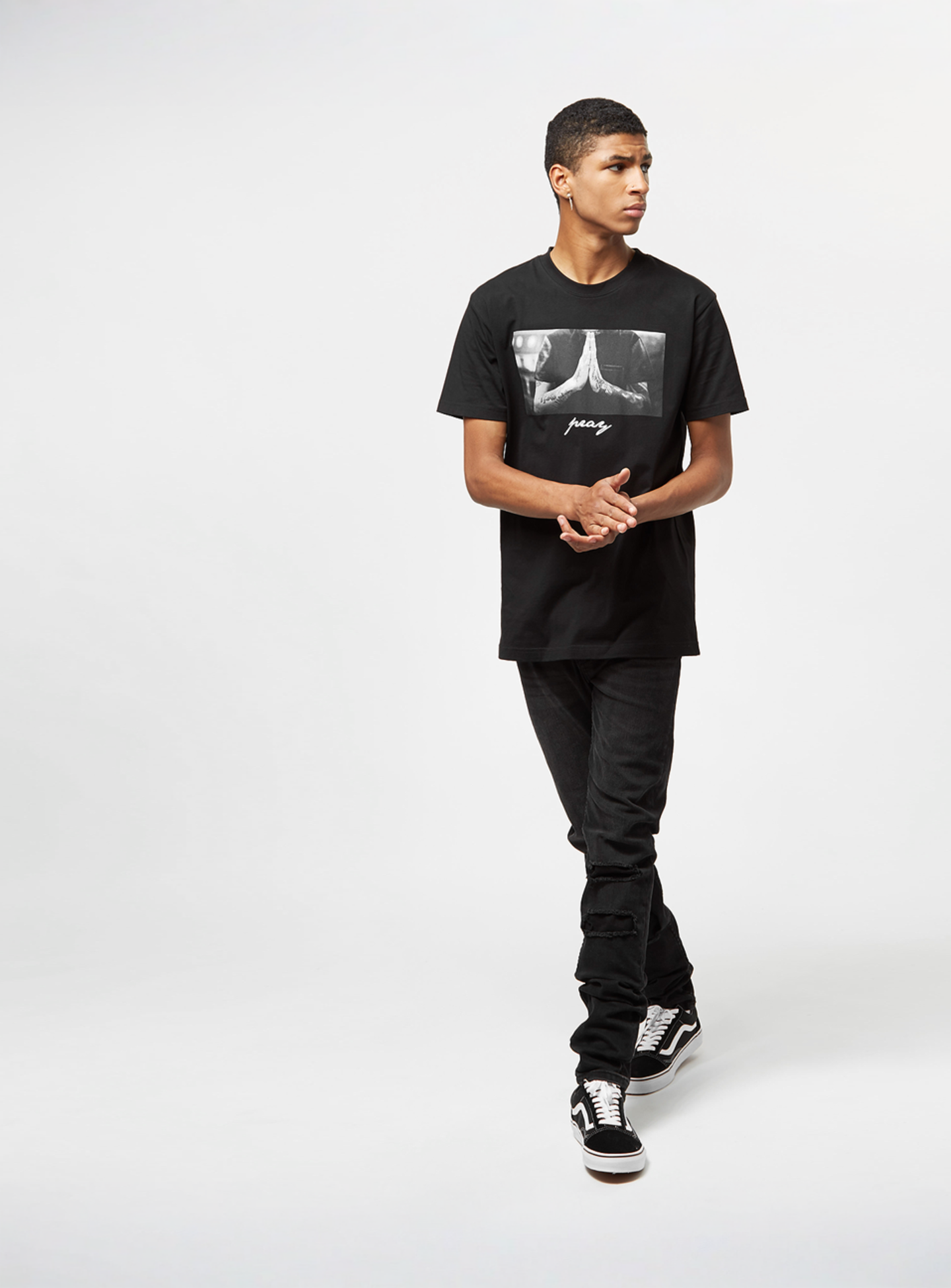 Mister Tee, T-Shirt Pray, black, Image 4 of 4