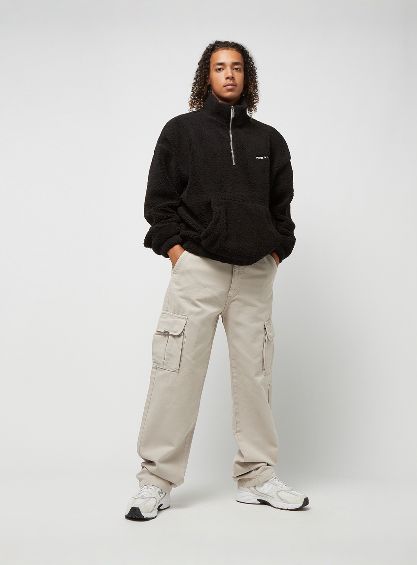 Pegador, Puka Half Zip Sweater, black, Image 4 of 5