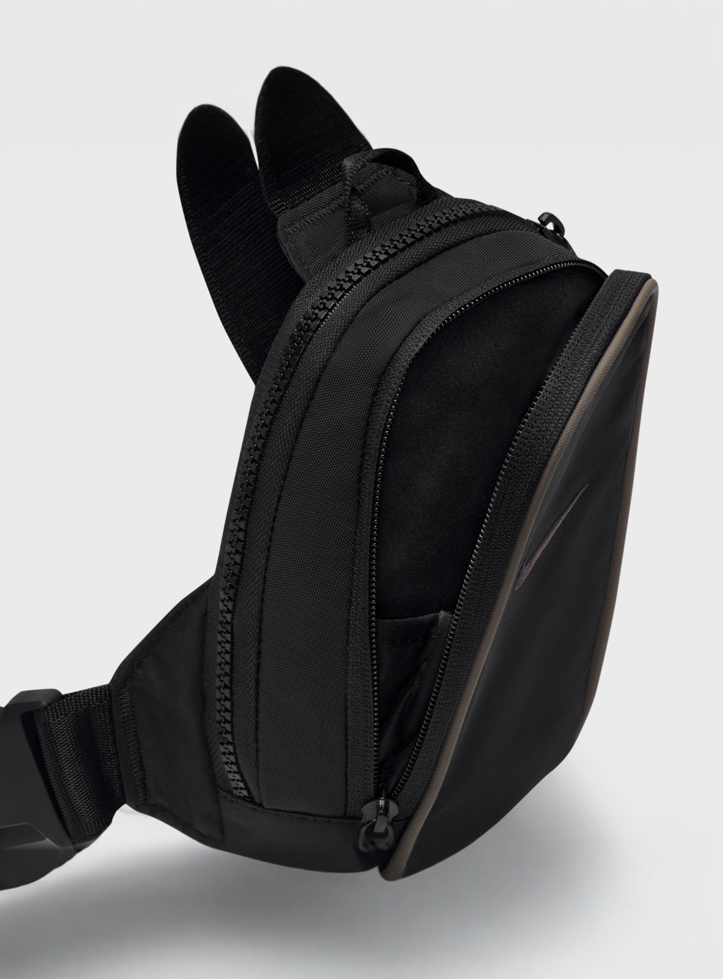 Nike, Sportswear Essentials Crossbody Bag, black, Image 5 of 7