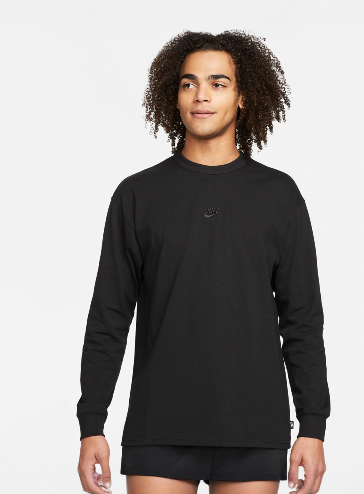 Nike, Premium Essential Long-Sleeve T-Shirt, black, Image 1 of 5