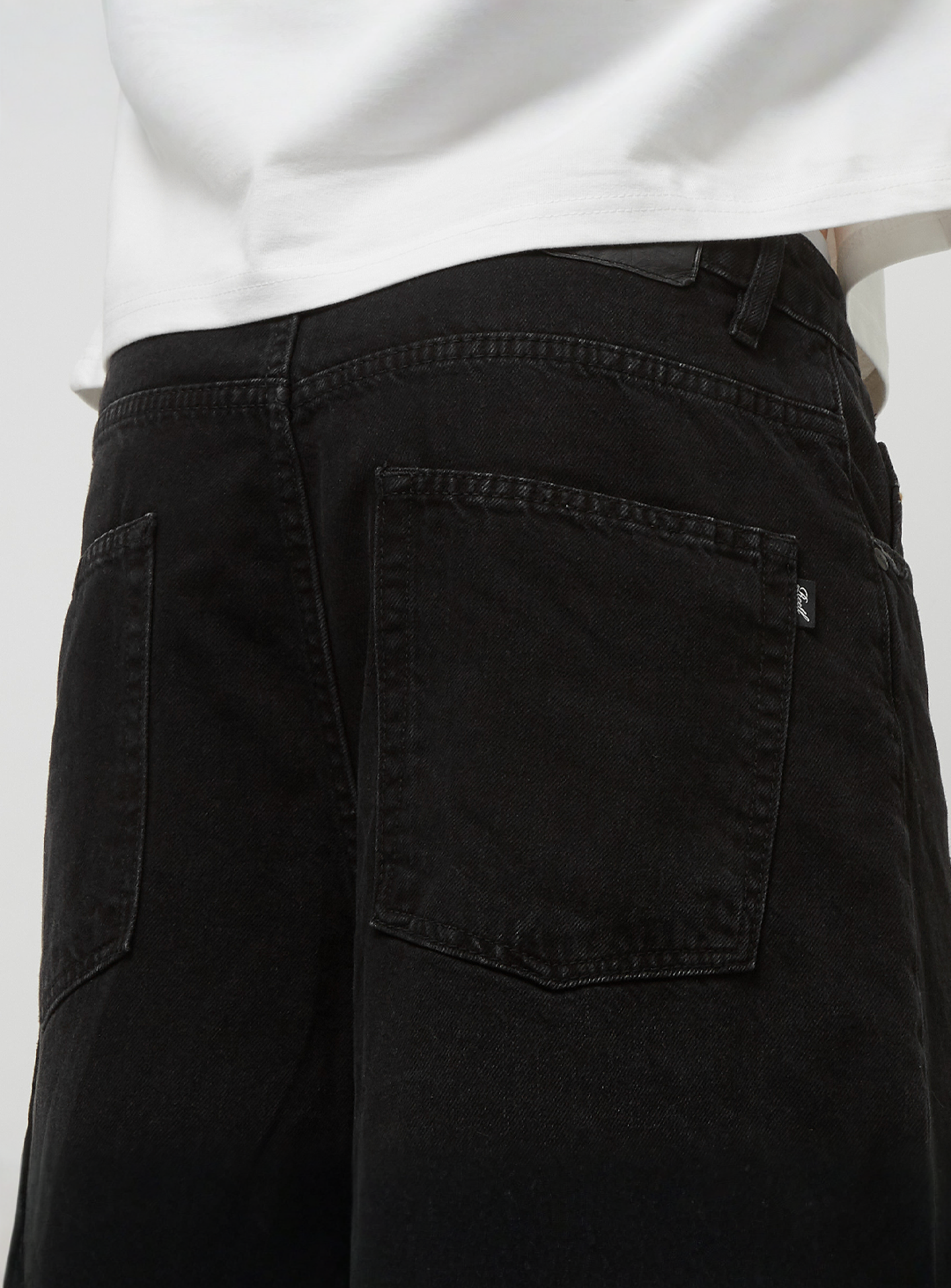 Reell, Belmont Short, black, Image 4 of 5
