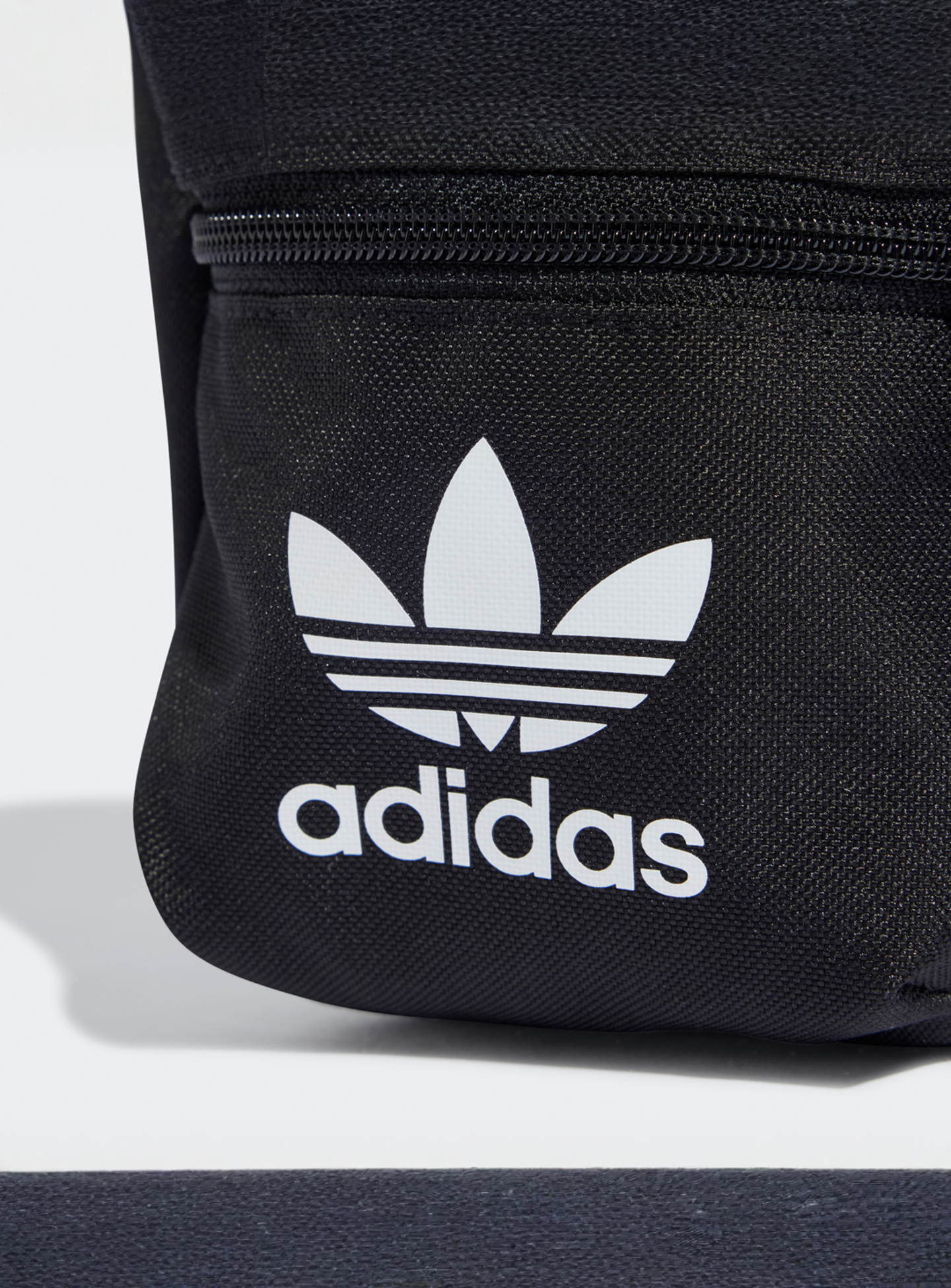 adidas Originals, adicolor Shoulder Bag, black, Image 5 of 6