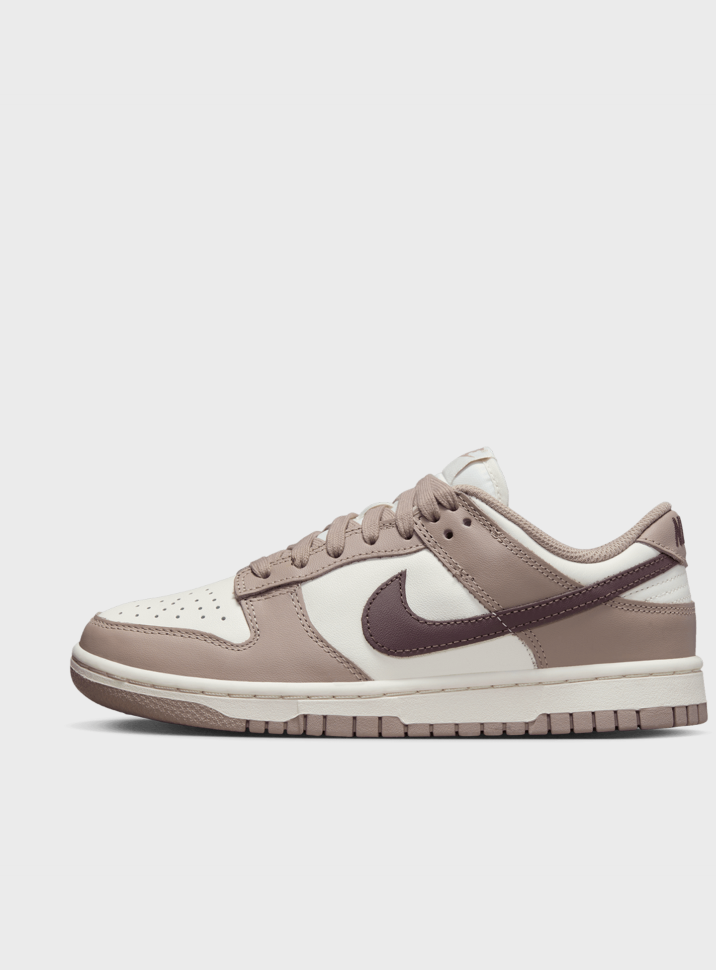 Nike, WMNS Dunk Low, brown, Image 1 of 8