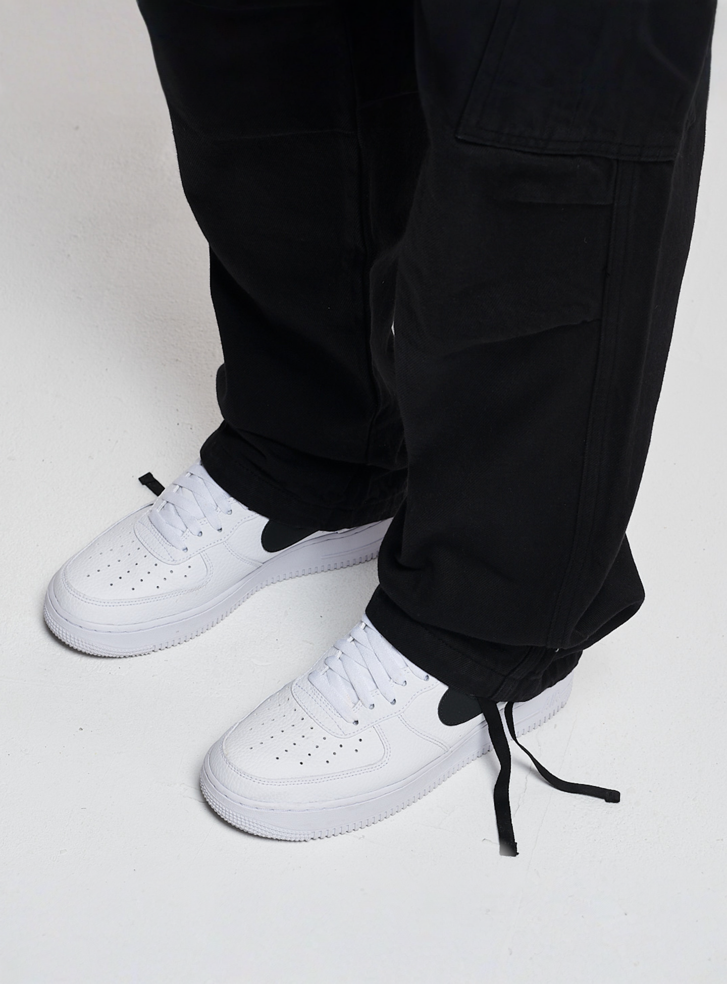 2Y STUDIOS, Lunas 2-Pocket Cargo Pants, black, Image 3 of 6