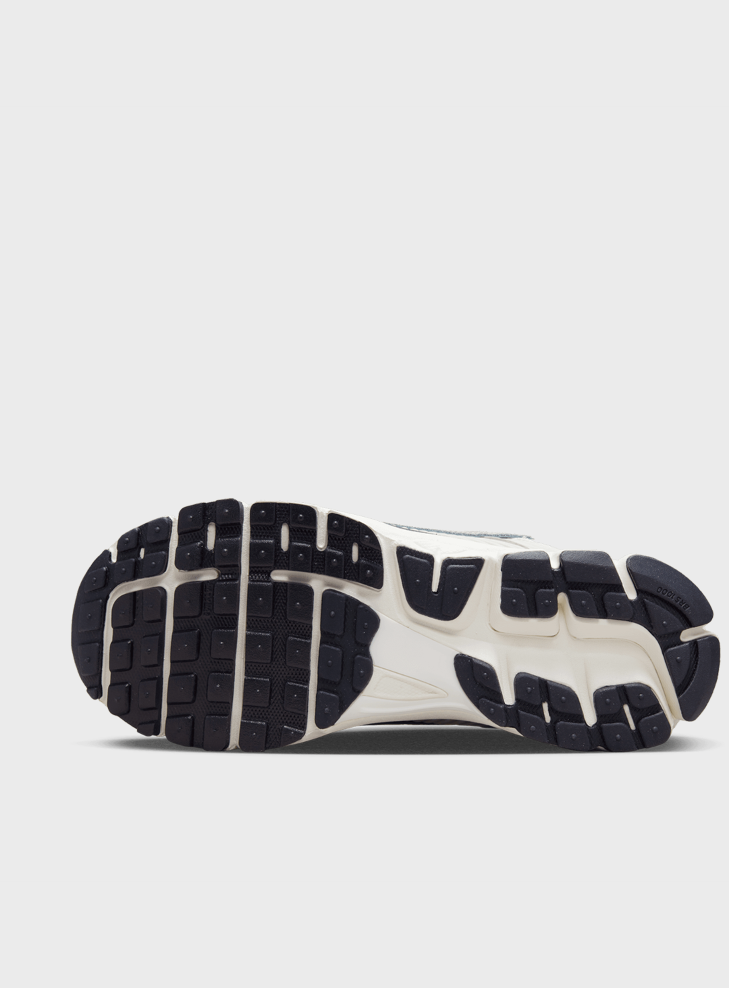 Nike, WMNS Zoom Vomero 5, grey, Image 3 of 9
