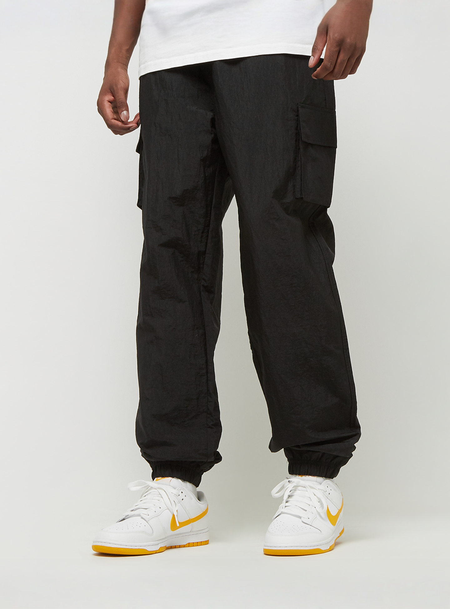 New Era, Woven Trackpant, black, Image 1 of 4