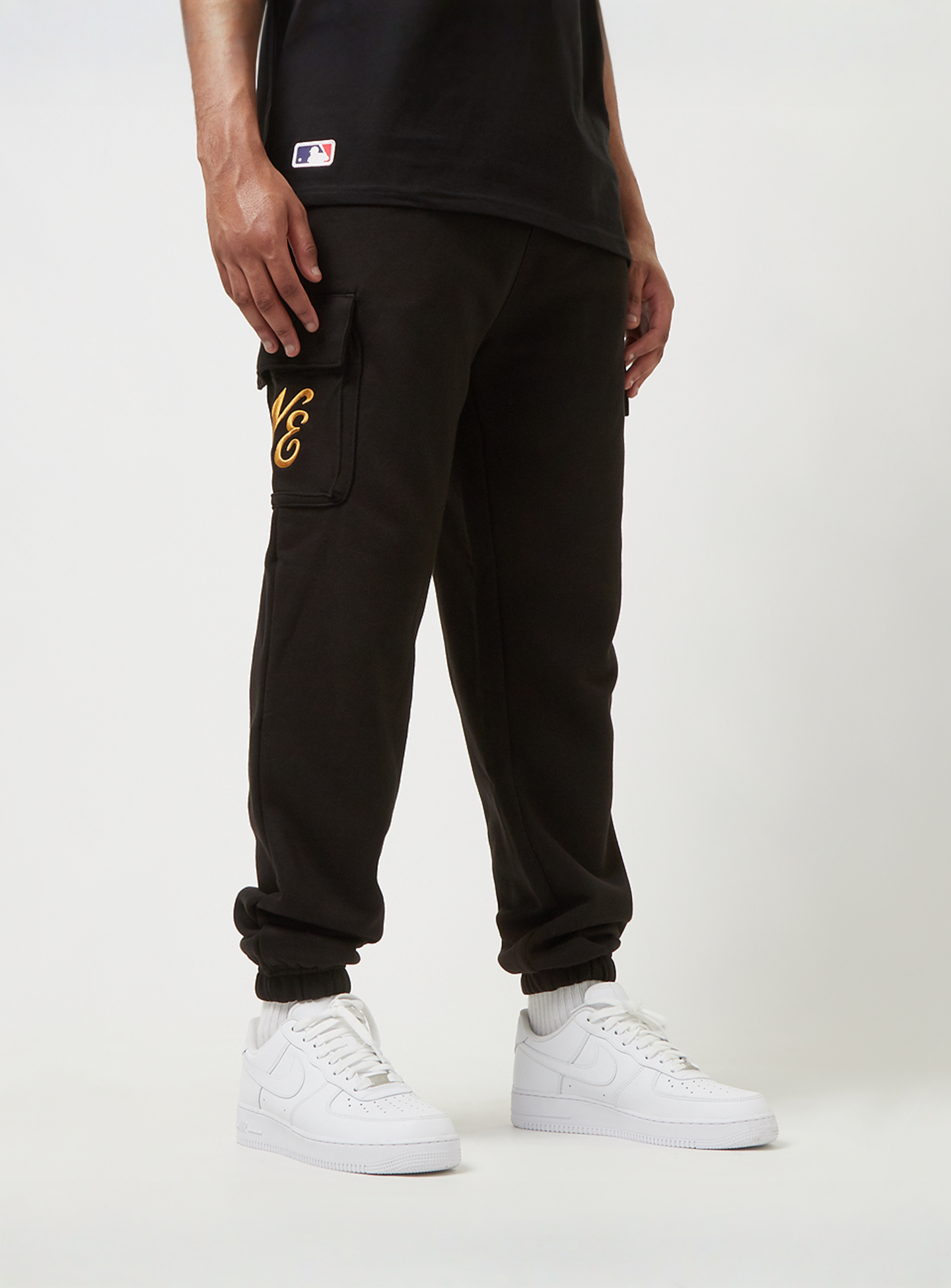 New Era, Script Cargo Joggers, black, Image 1 of 7