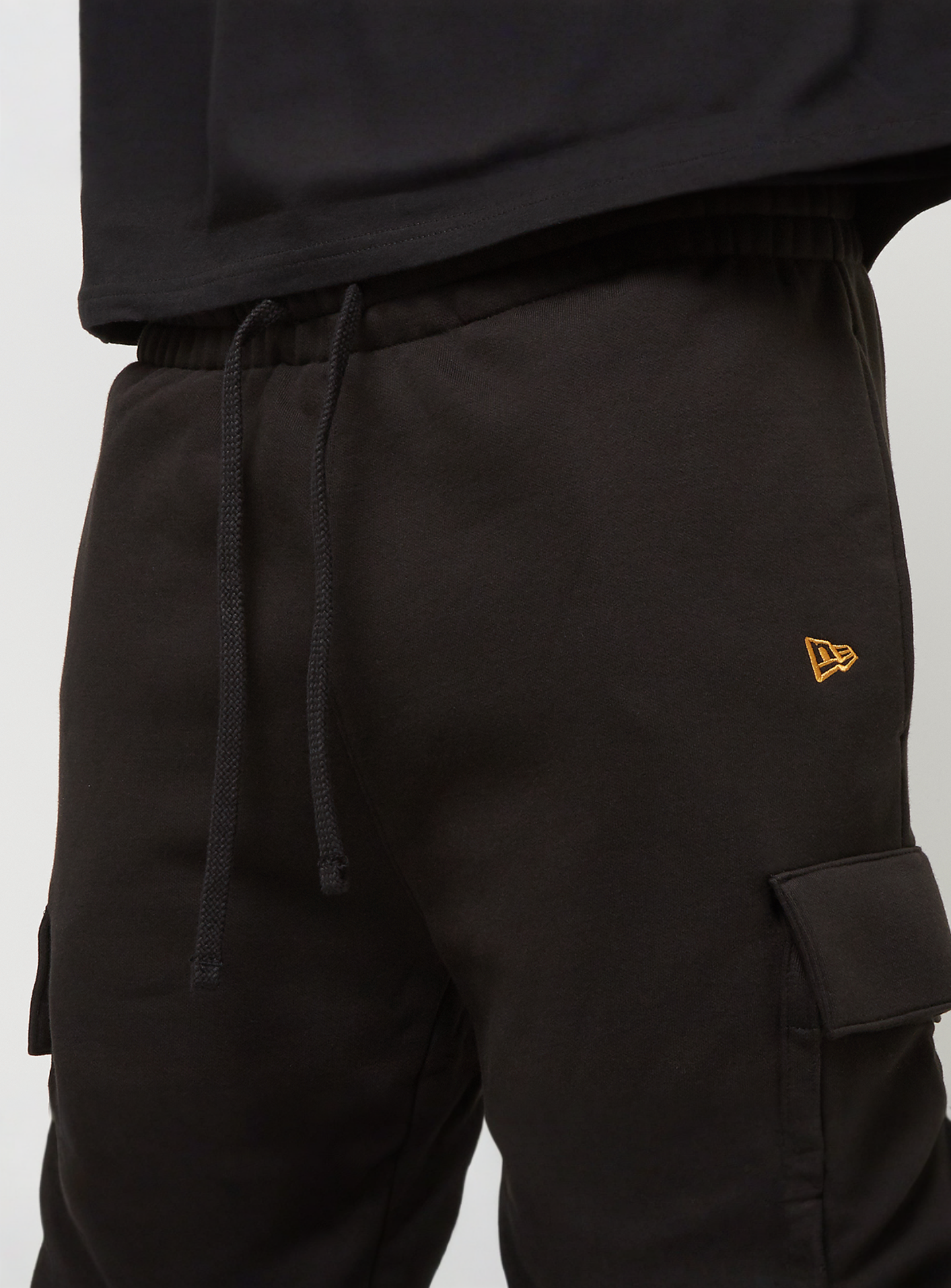 New Era, Script Cargo Joggers, black, Image 3 of 7