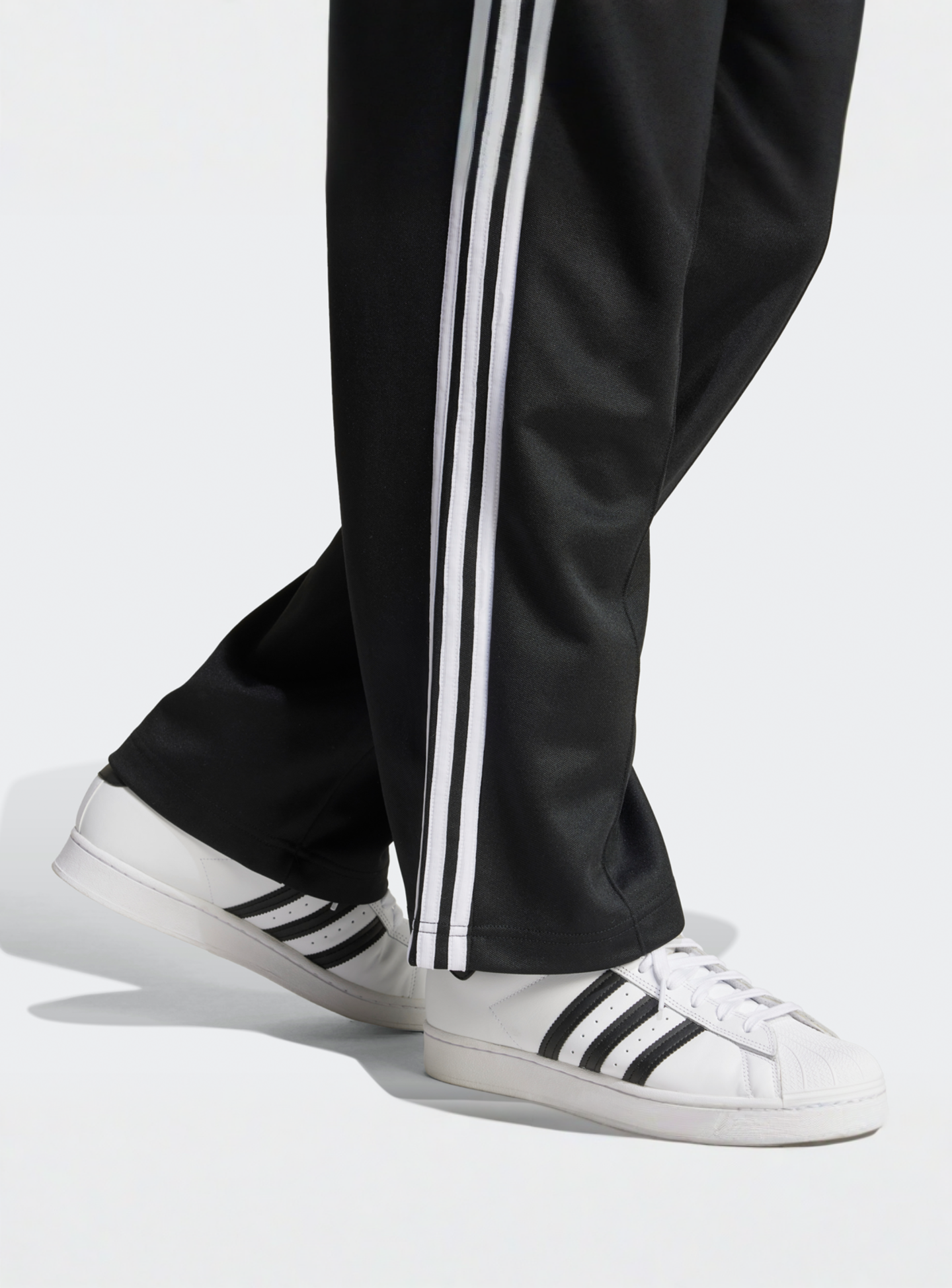 adidas Originals, Adicolor Baggy Fit Firebird Trackpant, black, Image 4 of 5
