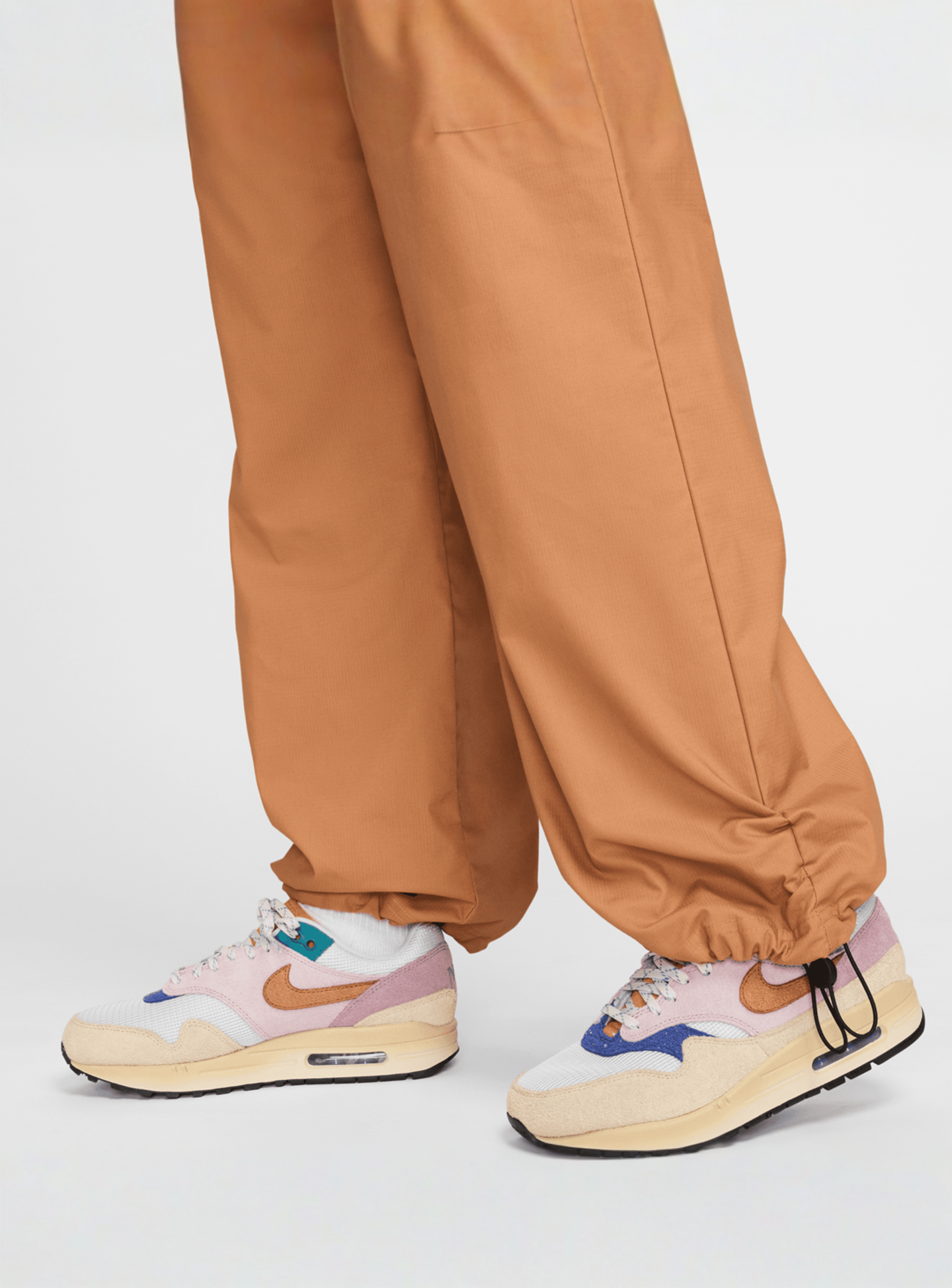Nike, Sportswear Essential Woven Mid-Rise Standard Cargo Pants, brown, Image 5 of 6