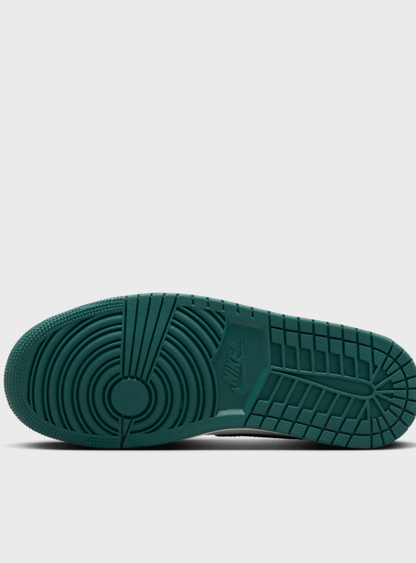 Jordan, Air Jordan 1 Mid, green, Image 3 of 8