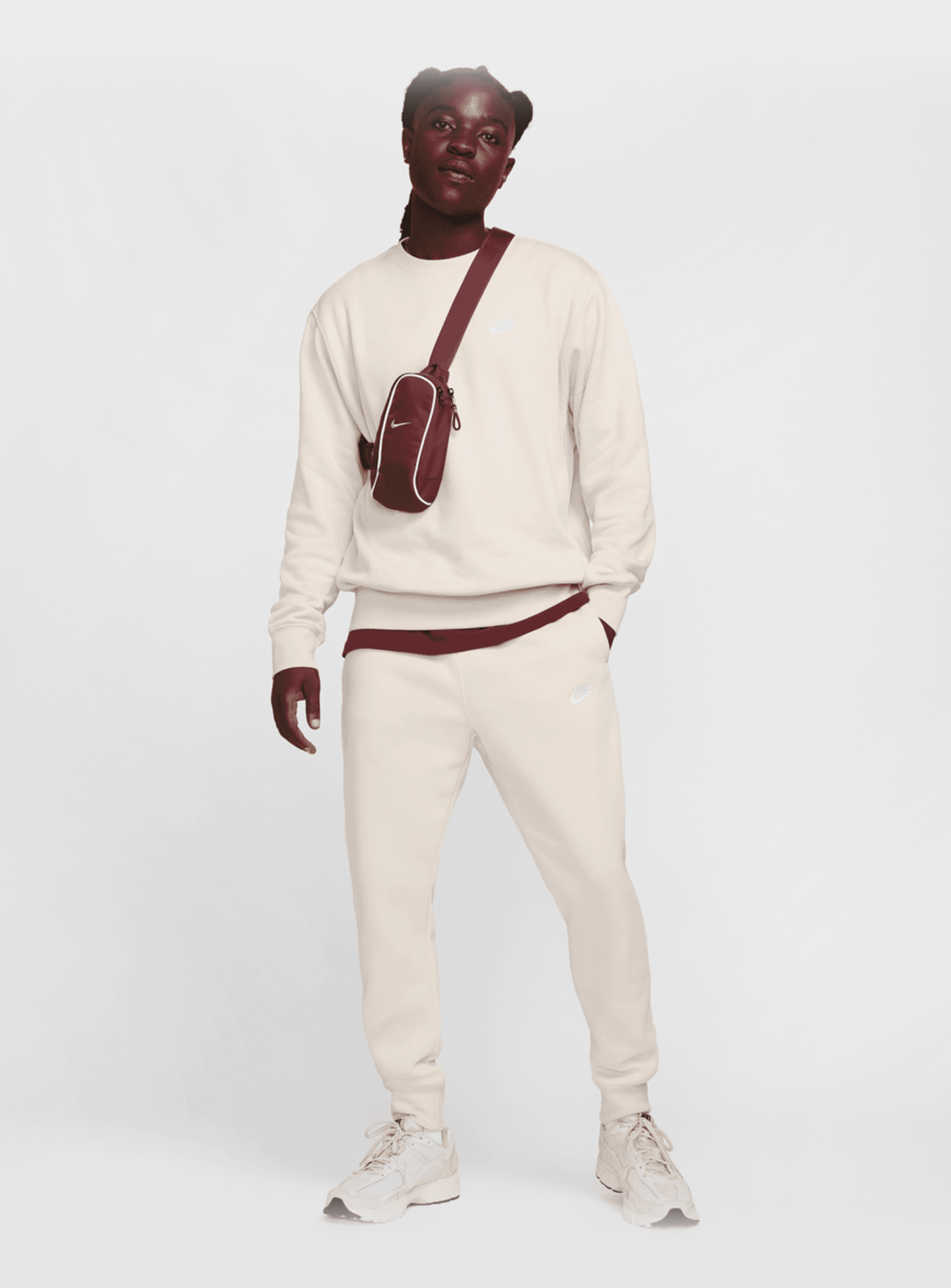 Nike, Sportswear Club Fleece Joggers, beige, Image 7 of 7
