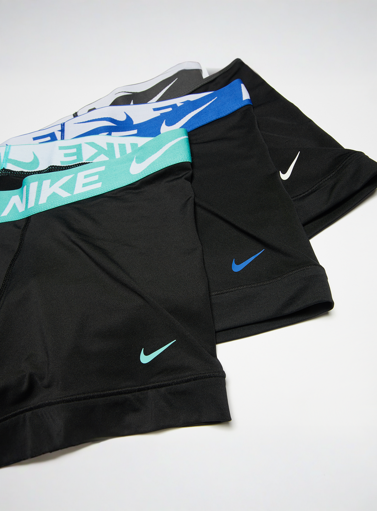 Nike, 3 PACK - Everyday Cotton Stretch Trunk, multi-colour, Image 2 of 2