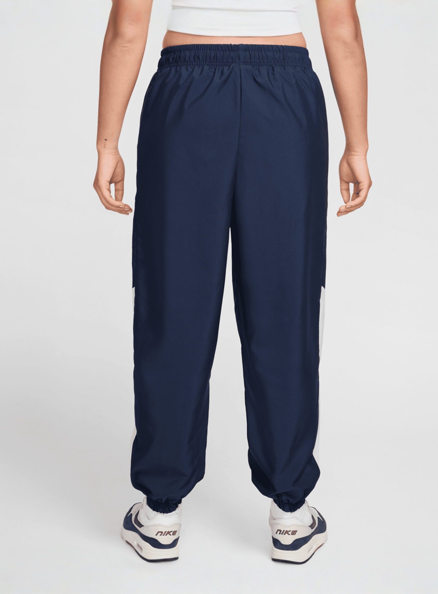 Nike, Sportswear Woven Joggers, blue, Image 2 of 6
