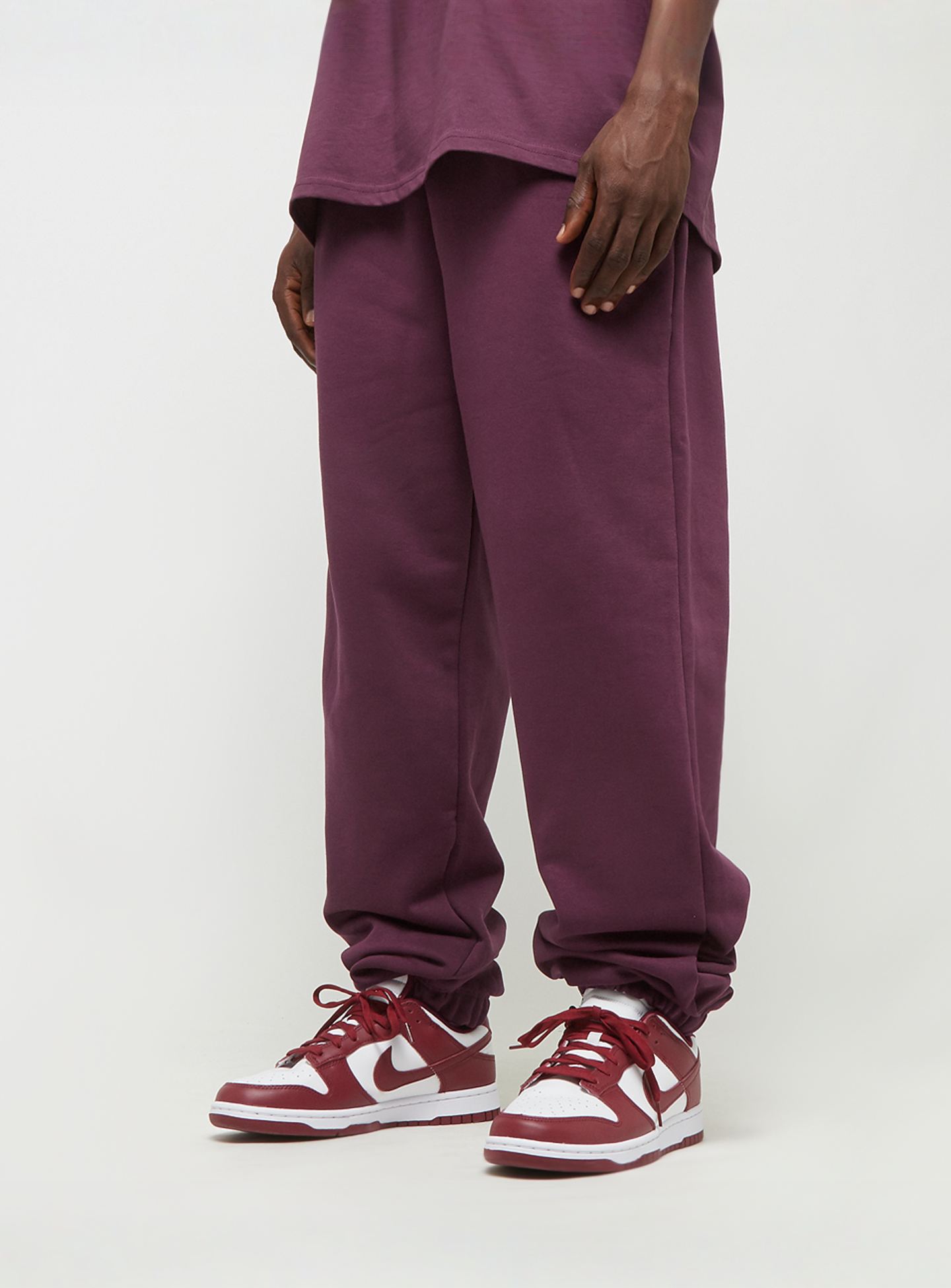 SNIPES, Small Logo Essential Oversized Jogginghose, purple, Image 1 of 5