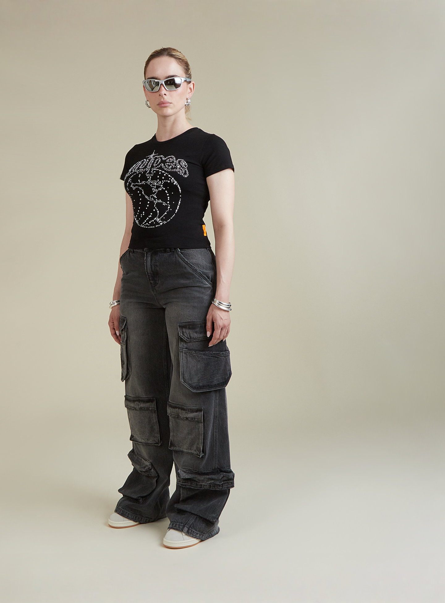SNIPES, Globe Studs Baby Tee, black, Image 5 of 5