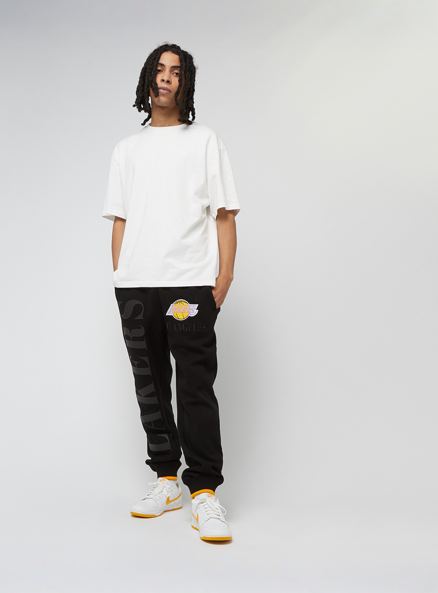 Mitchell & Ness, Team OG 3.0 Fleece Jogger Los Angeles Lakers, black, Image 6 of 6