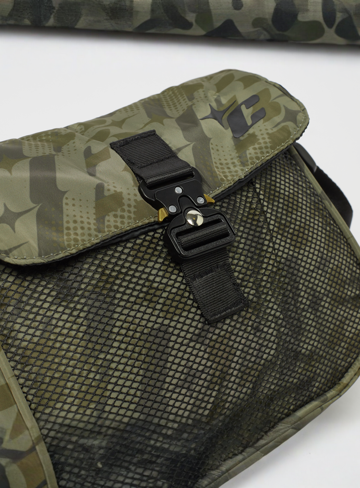 Capacité, Big C Cross Shoulder Bag, green, Image 4 of 5