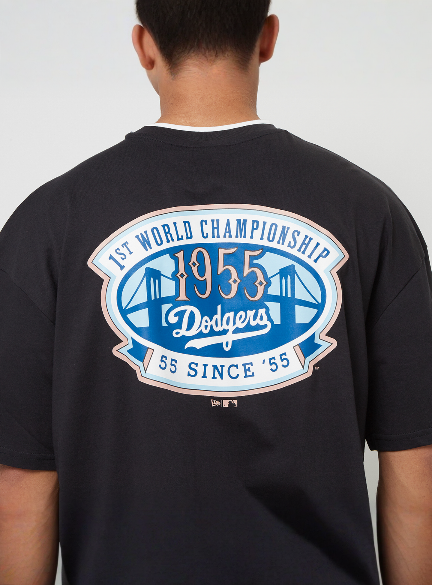 New Era, LA Dodgers World Series Oversized T-Shirt, black, Image 4 of 5
