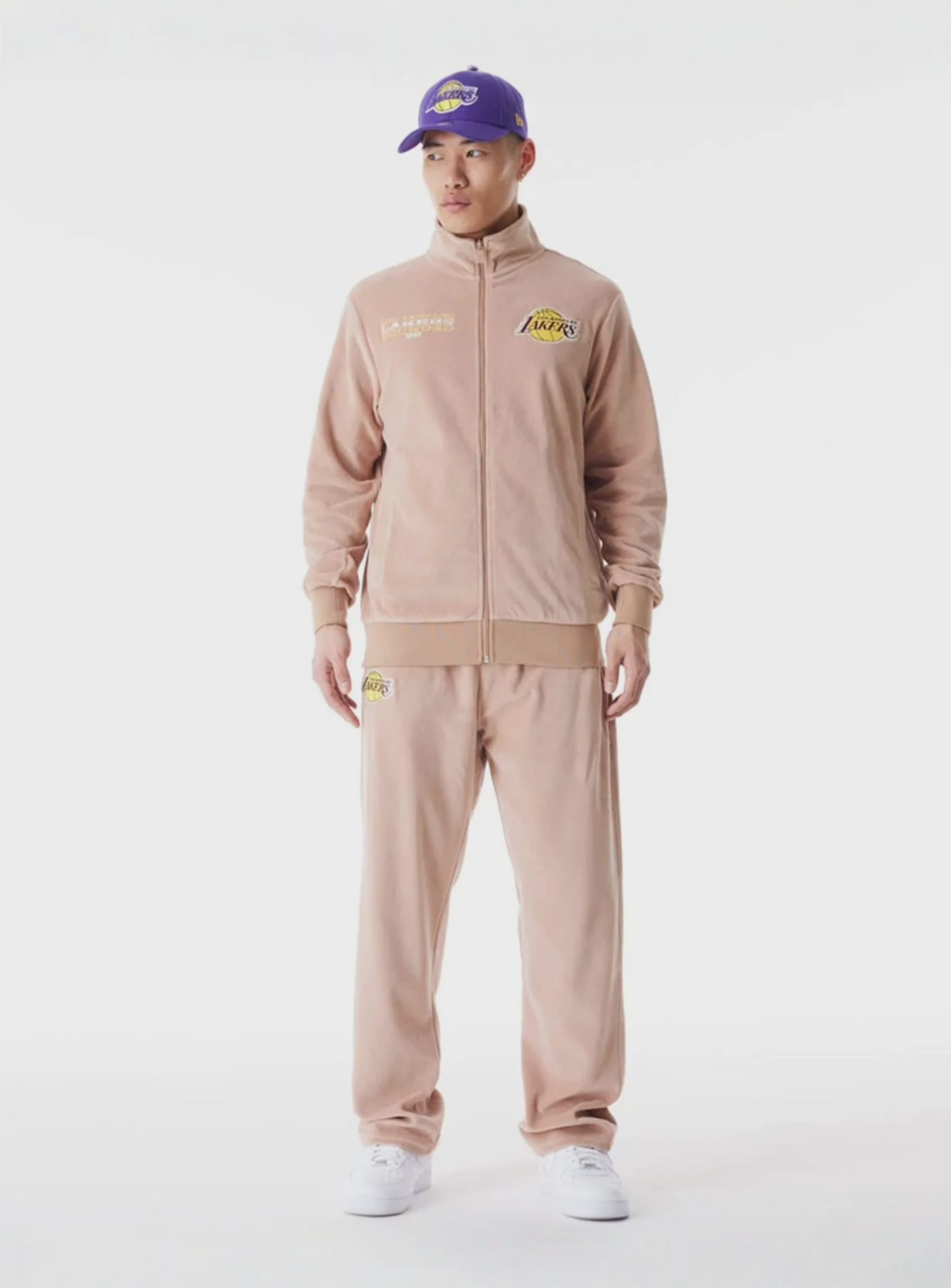 New Era, LA Lakers NBA Lifestyle Velours Trackjacket, beige, Image 5 of 5