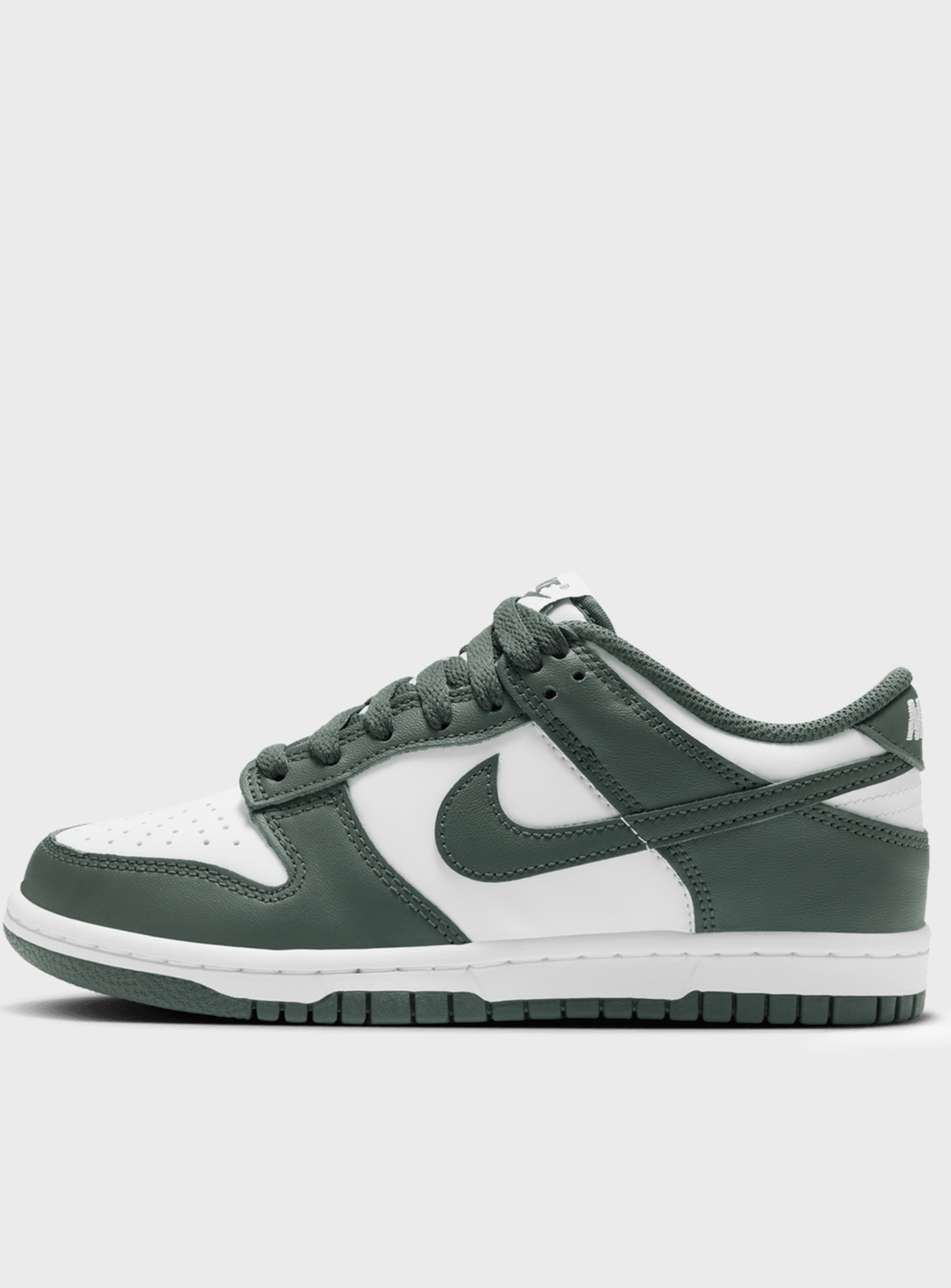 Nike, Dunk Low (GS), green, Image 1 of 8