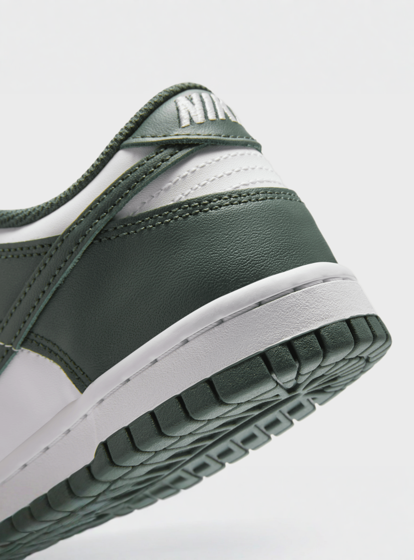 Nike, Dunk Low (GS), green, Image 8 of 8