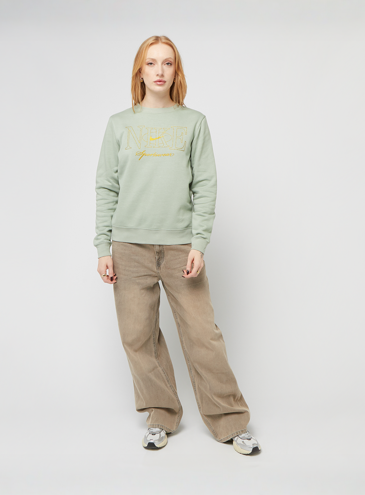 Nike, Sportswear Club Fleece Crew Shine, green, Image 4 of 4
