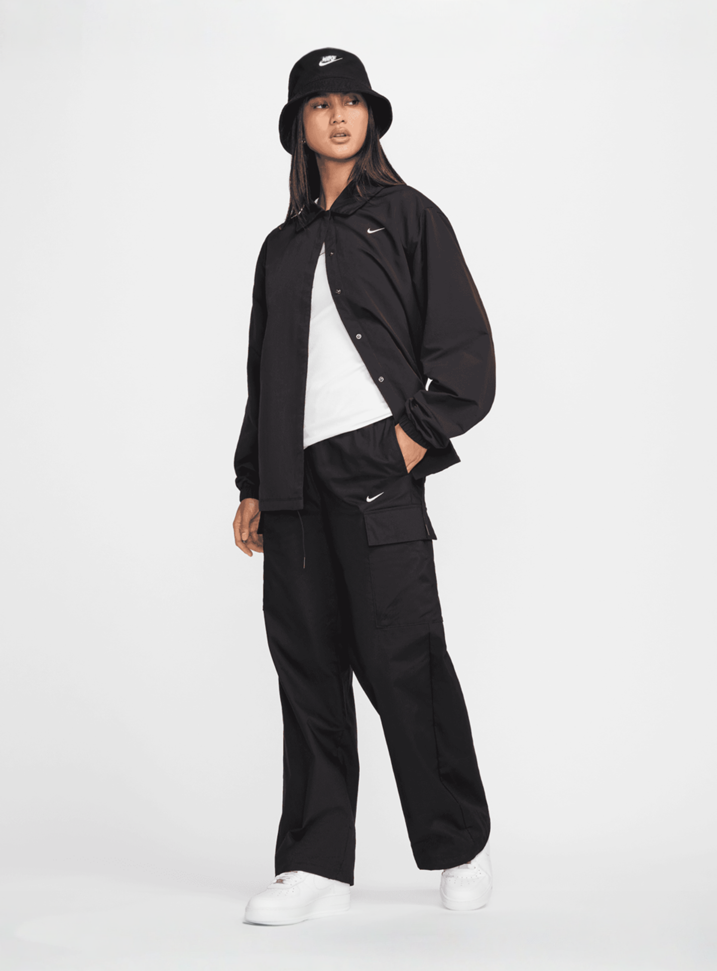 Nike, Sportswear Essential Woven Cargo Pants, black, Image 7 of 7