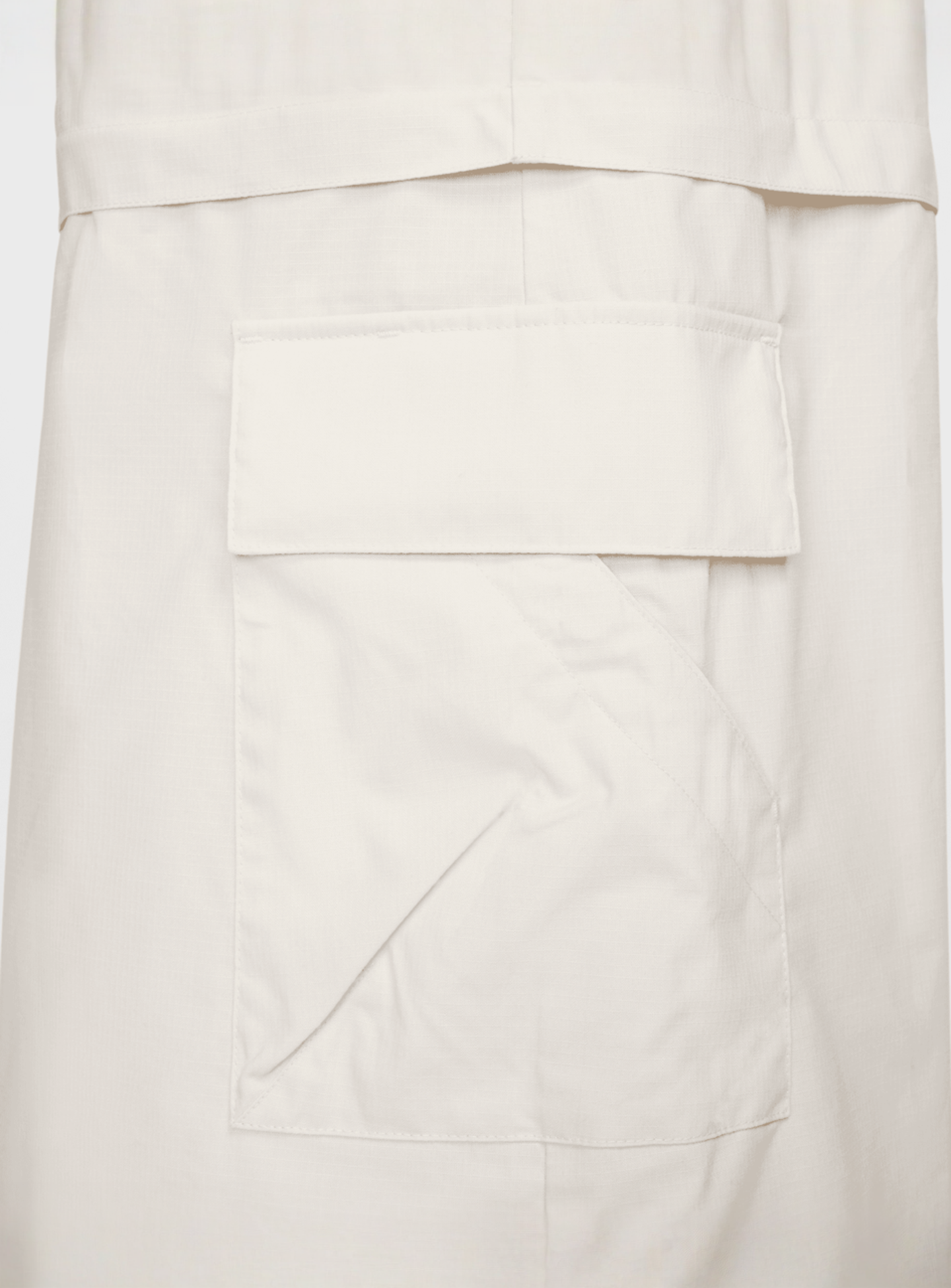 Nike, Sportswear Essential Woven Cargo Midi Skirt, beige, Image 5 of 9