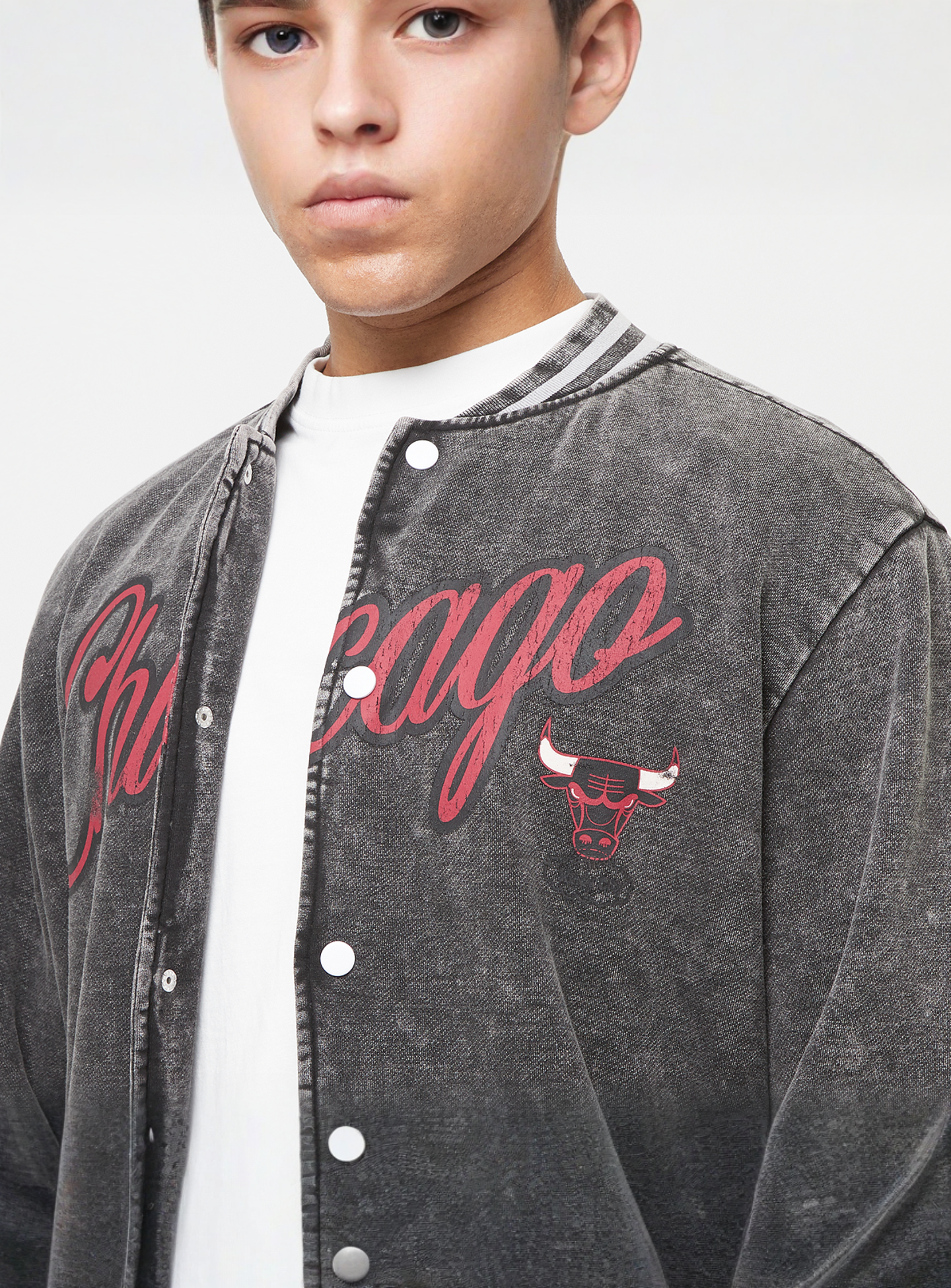 Mitchell & Ness, NBA Oversized Varsity Jacket Chicago Bulls, grey, Image 3 of 5