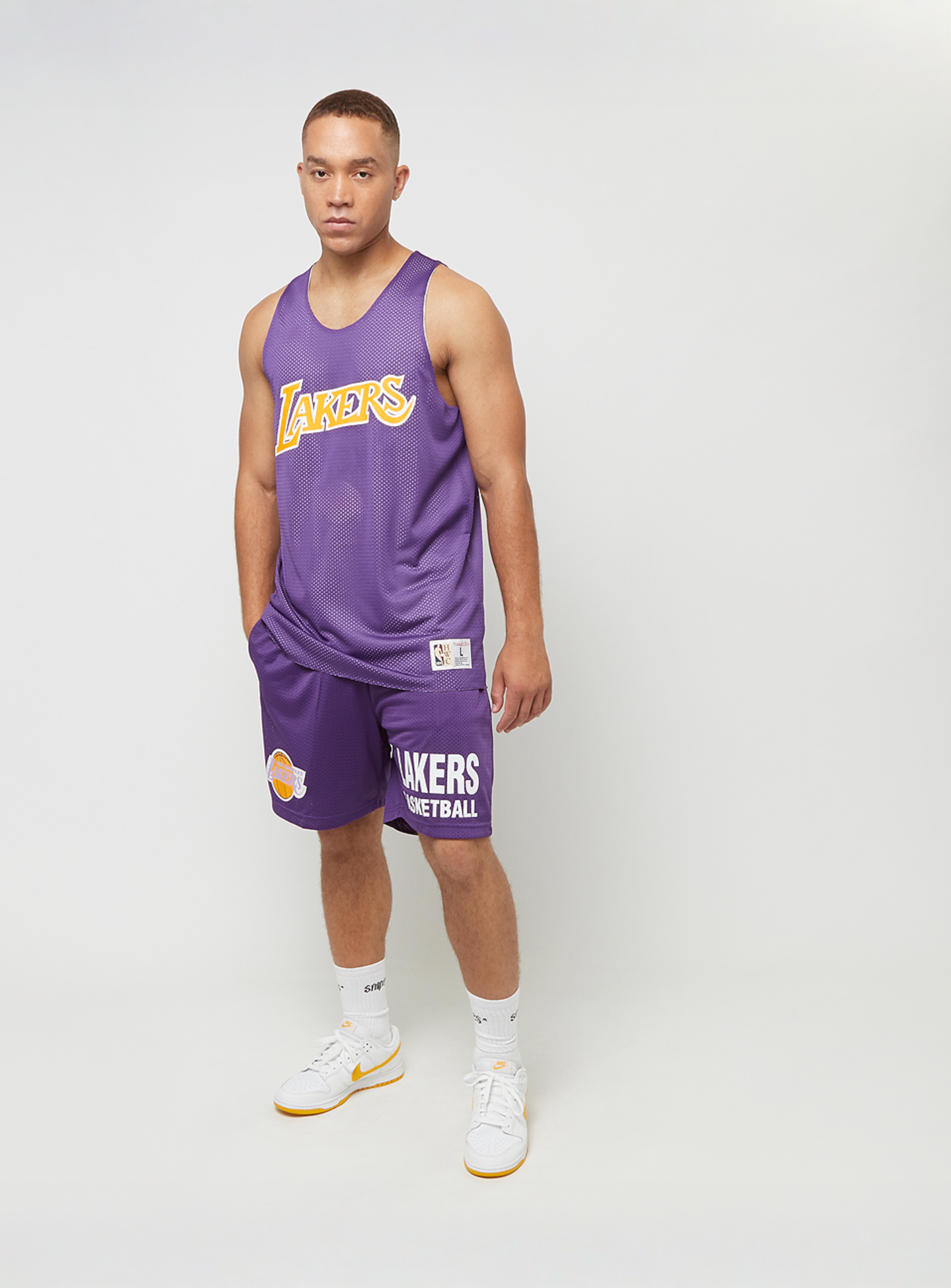 Mitchell & Ness, NBA Reversible Mesh Tank Vintage Logo La Lakers, purple, Image 8 of 8