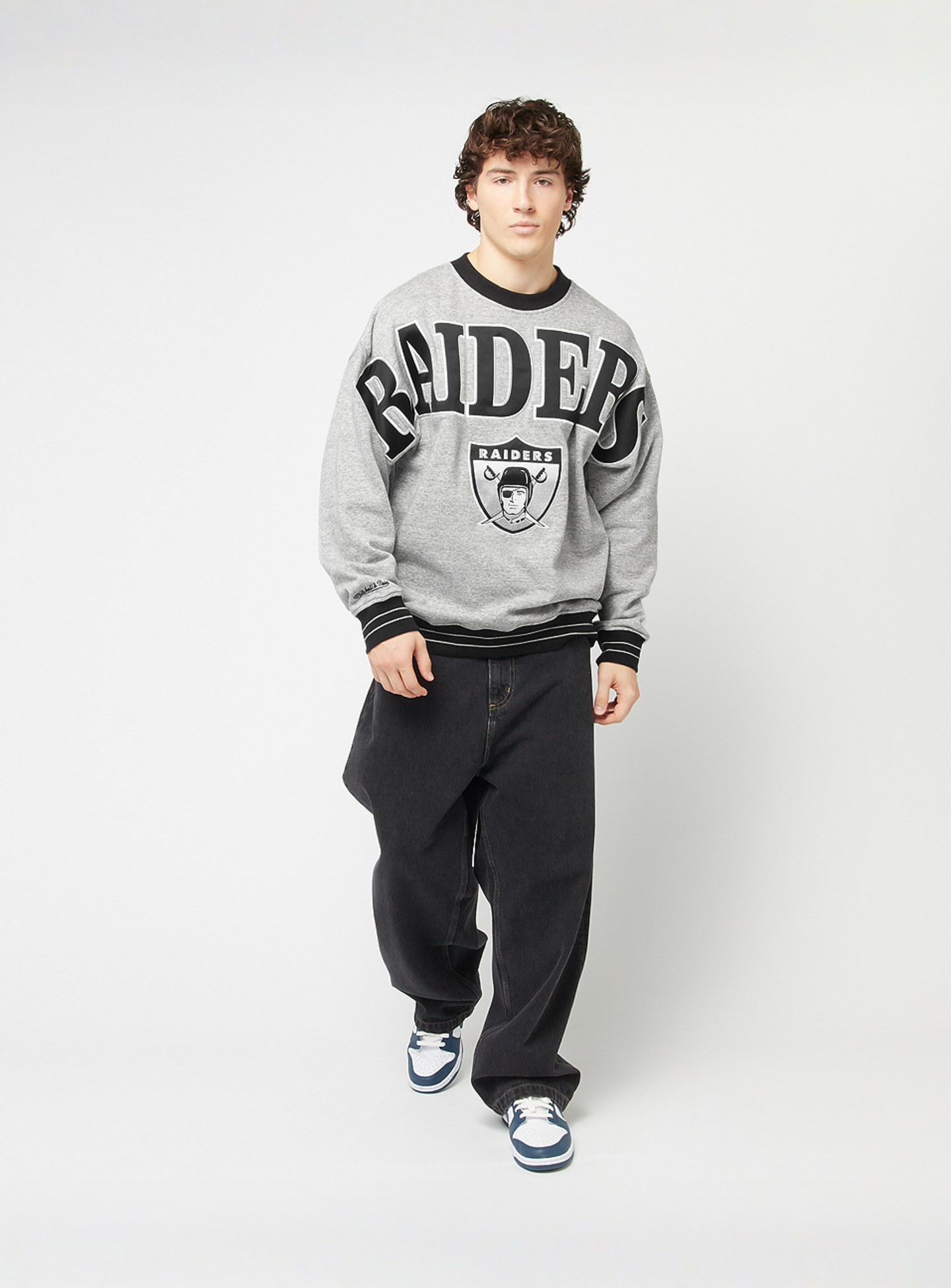 Mitchell & Ness, NFL Oakland Raiders NFL FL FLD Satin Fleece Crew, grey, Image 6 of 6