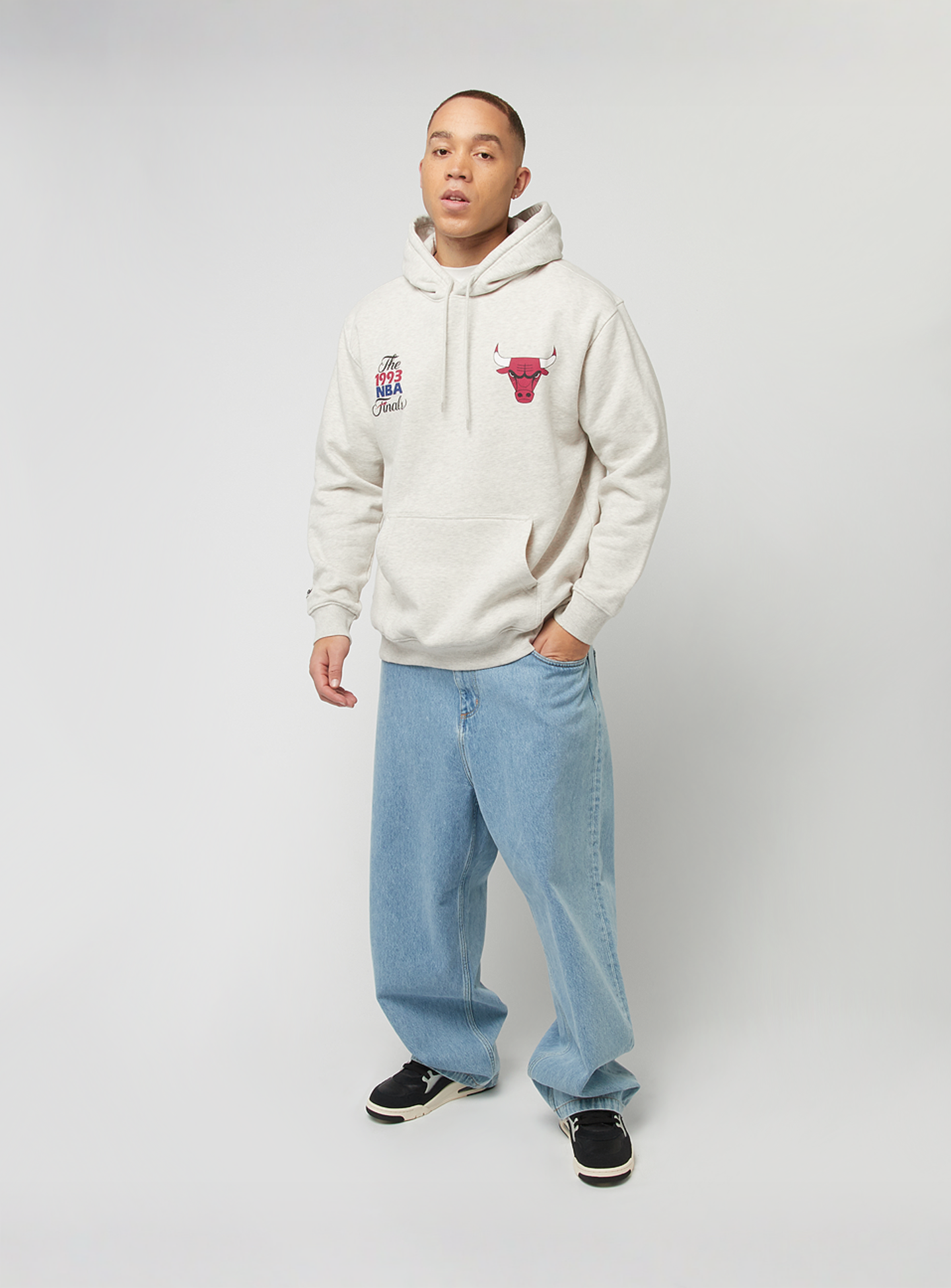 Mitchell & Ness, NBA Chicago Bulls Easy Cool Graphic Hoody, beige, Image 6 of 6