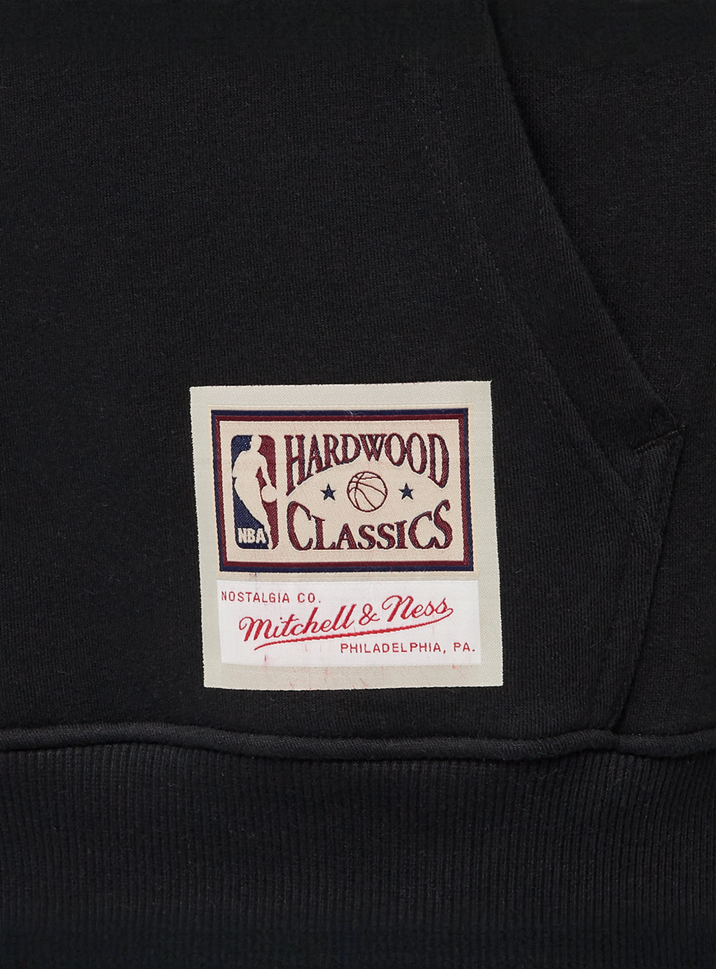Mitchell & Ness, NBA Chicago Bulls Logo Hoody, black, Image 4 of 6