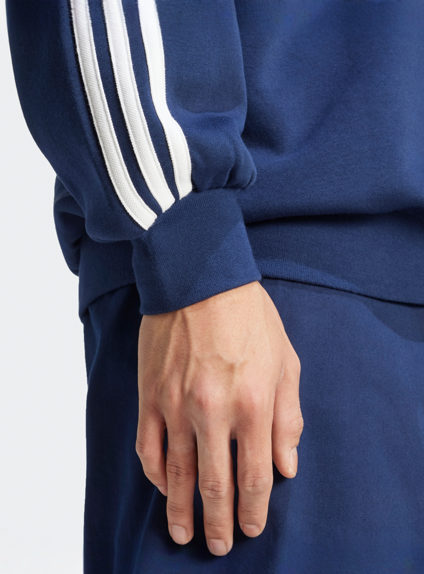 adidas Originals, Oversized 3-Streifen Crew Sweatshirt, blue, Image 4 of 5