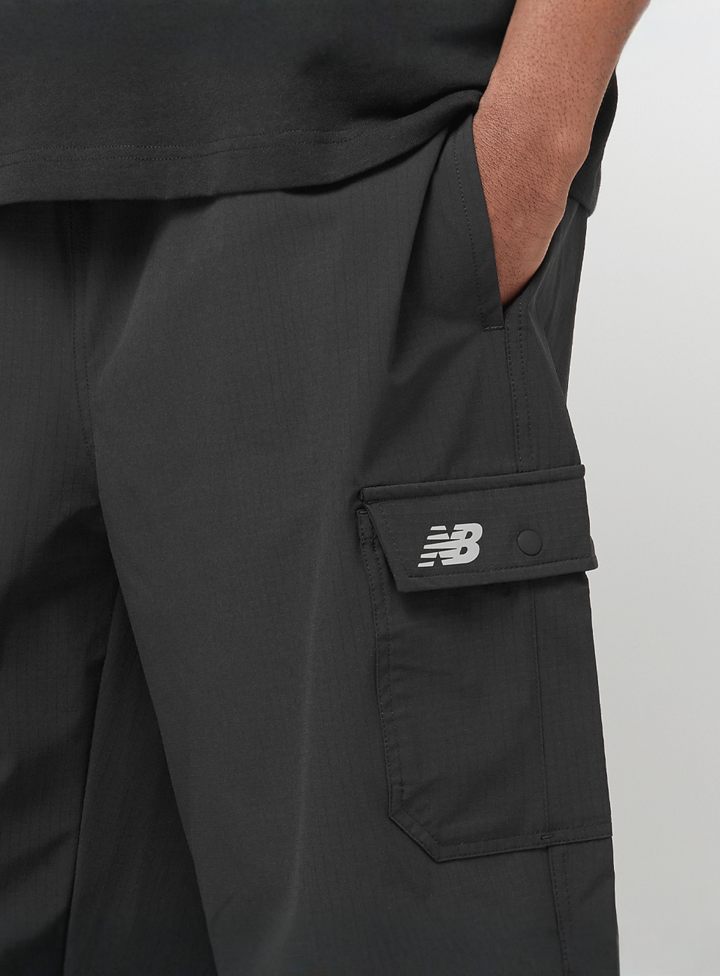 New Balance, Ripstop Cargo Pant, black, Image 3 of 5
