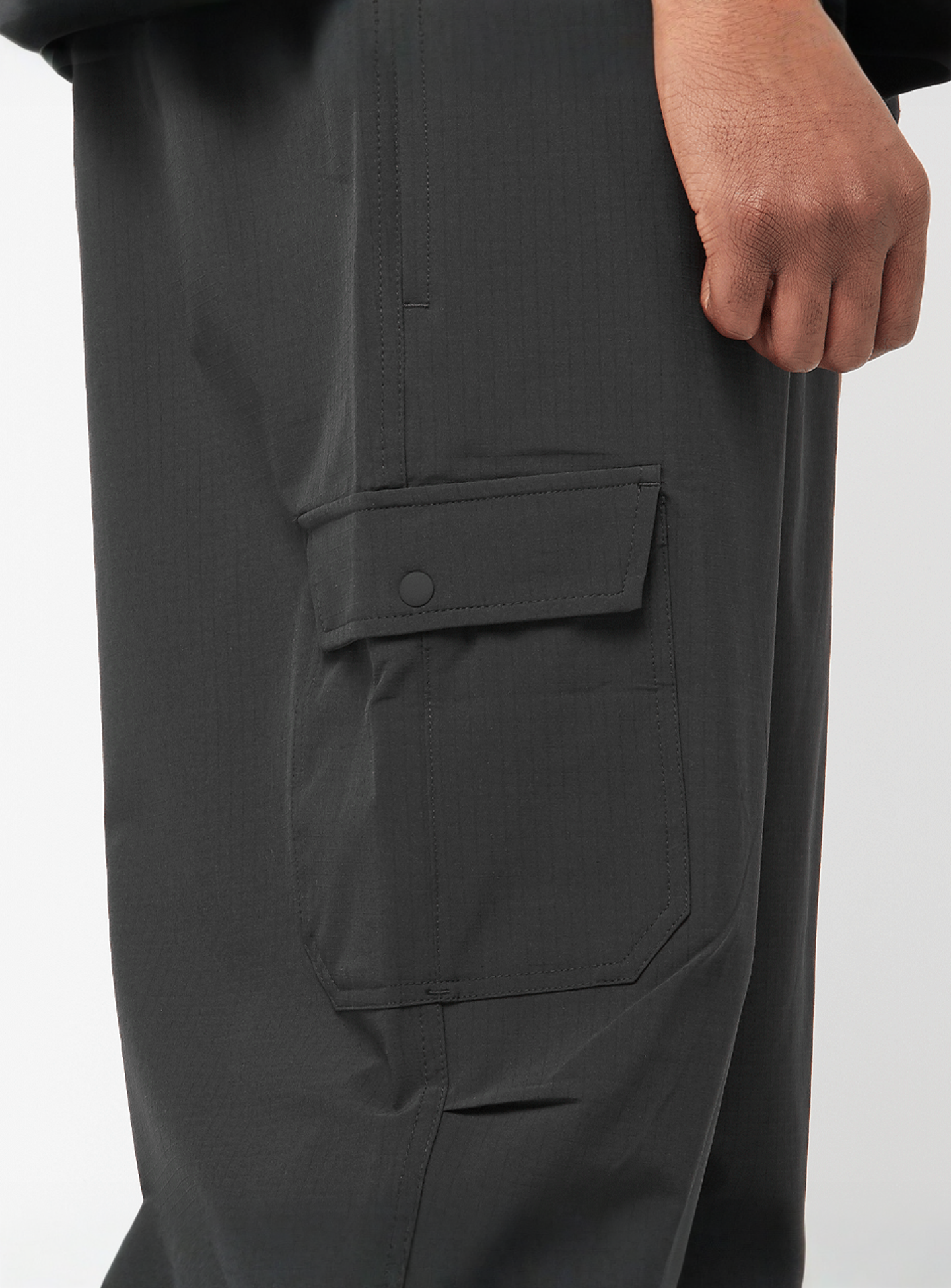 New Balance, Ripstop Cargo Pant, black, Image 4 of 5