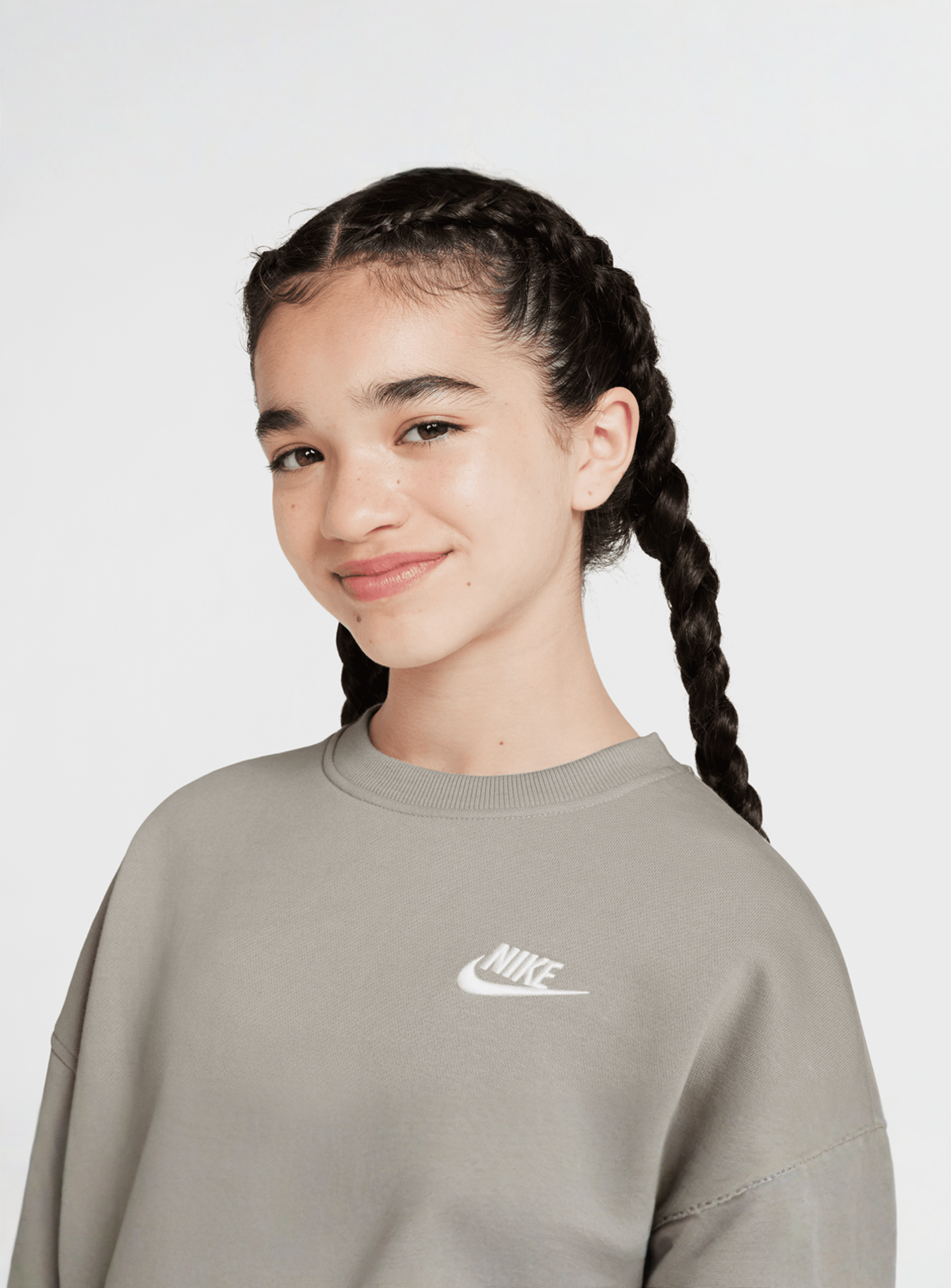 Nike, Sportswear Club Fleece Boxy Crew Low Brand Read, grey, Image 3 of 3