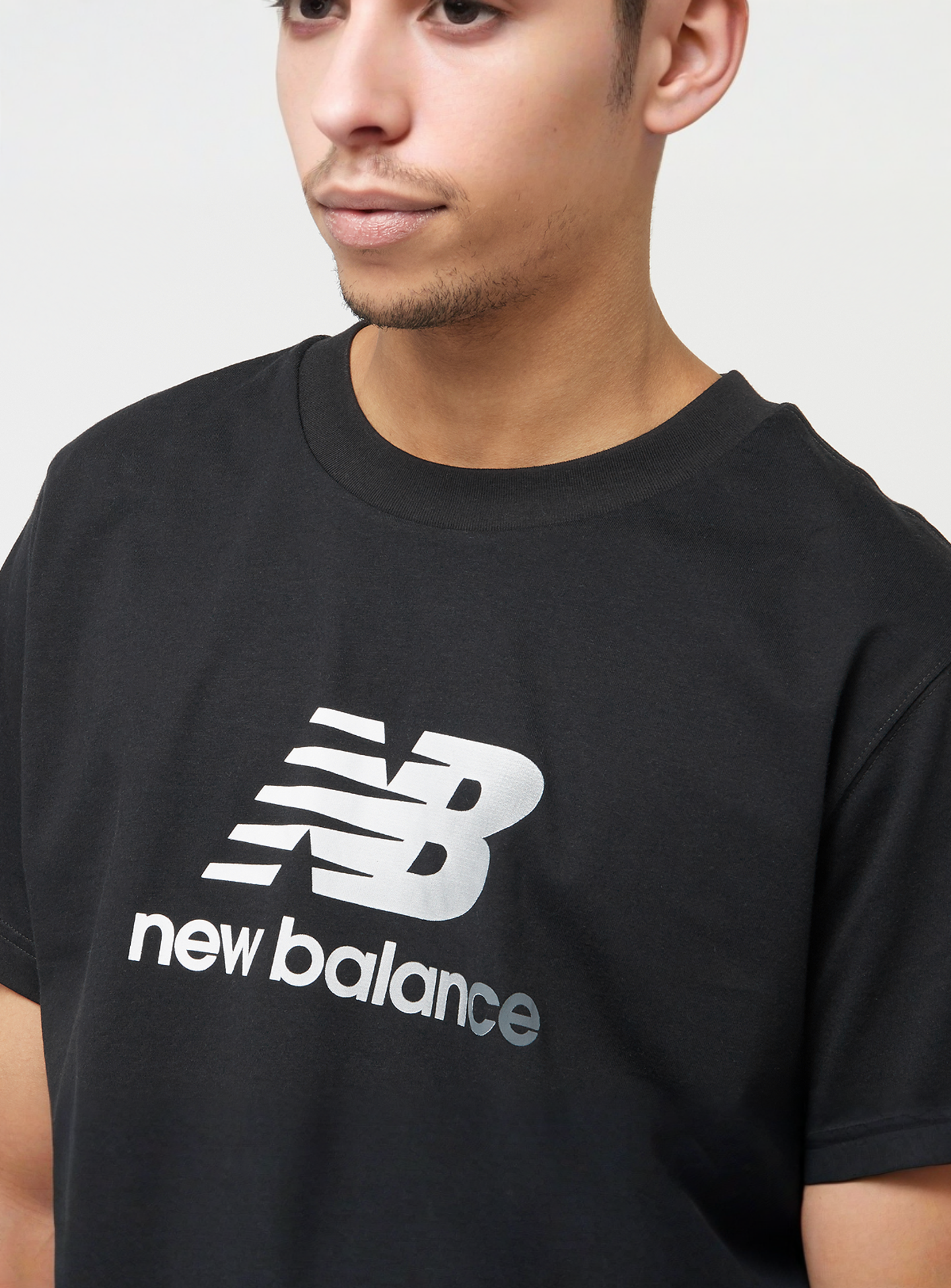 New Balance, Sport Essentials Gradient Logo T-Shirt, black, Image 3 of 4