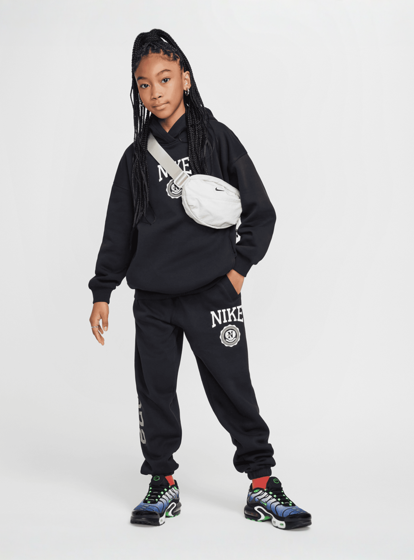 Nike, Sportswear Club Fleece Loose Pants, black, Image 6 of 6