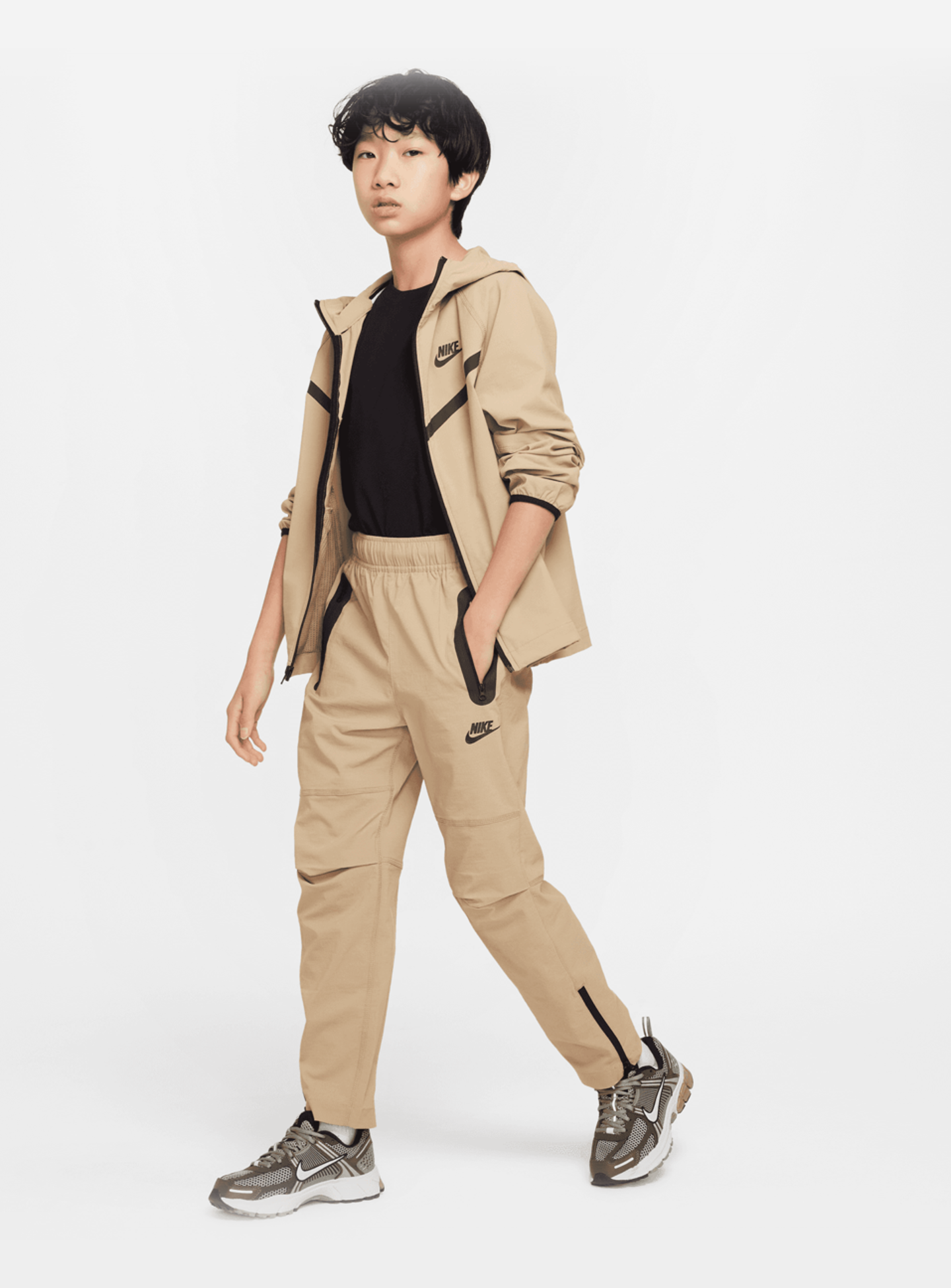 Nike, Sportswear Tech Woven Jacket, beige, Image 9 of 9