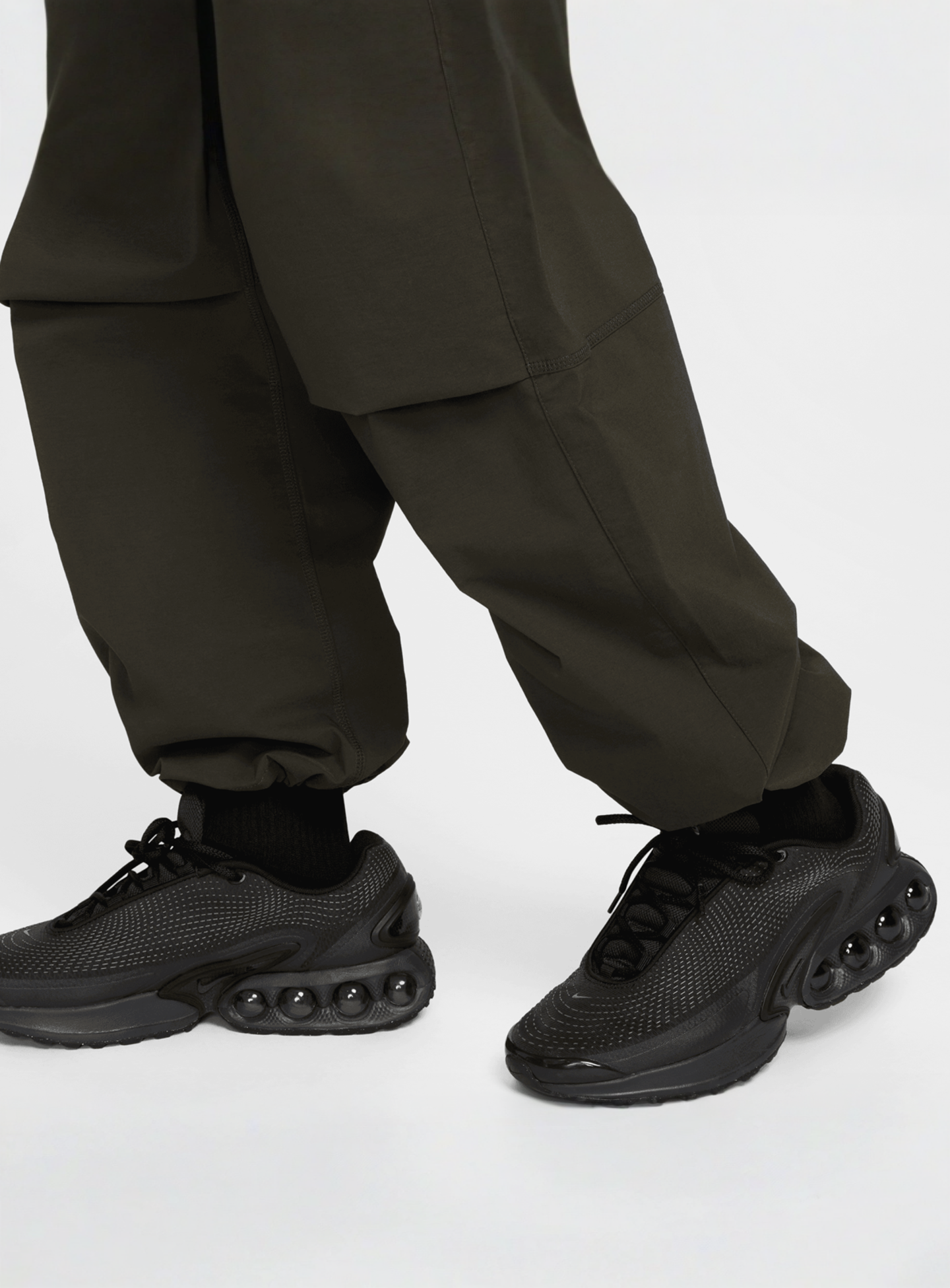 Nike, Tech Woven Pants, green, Image 8 of 9