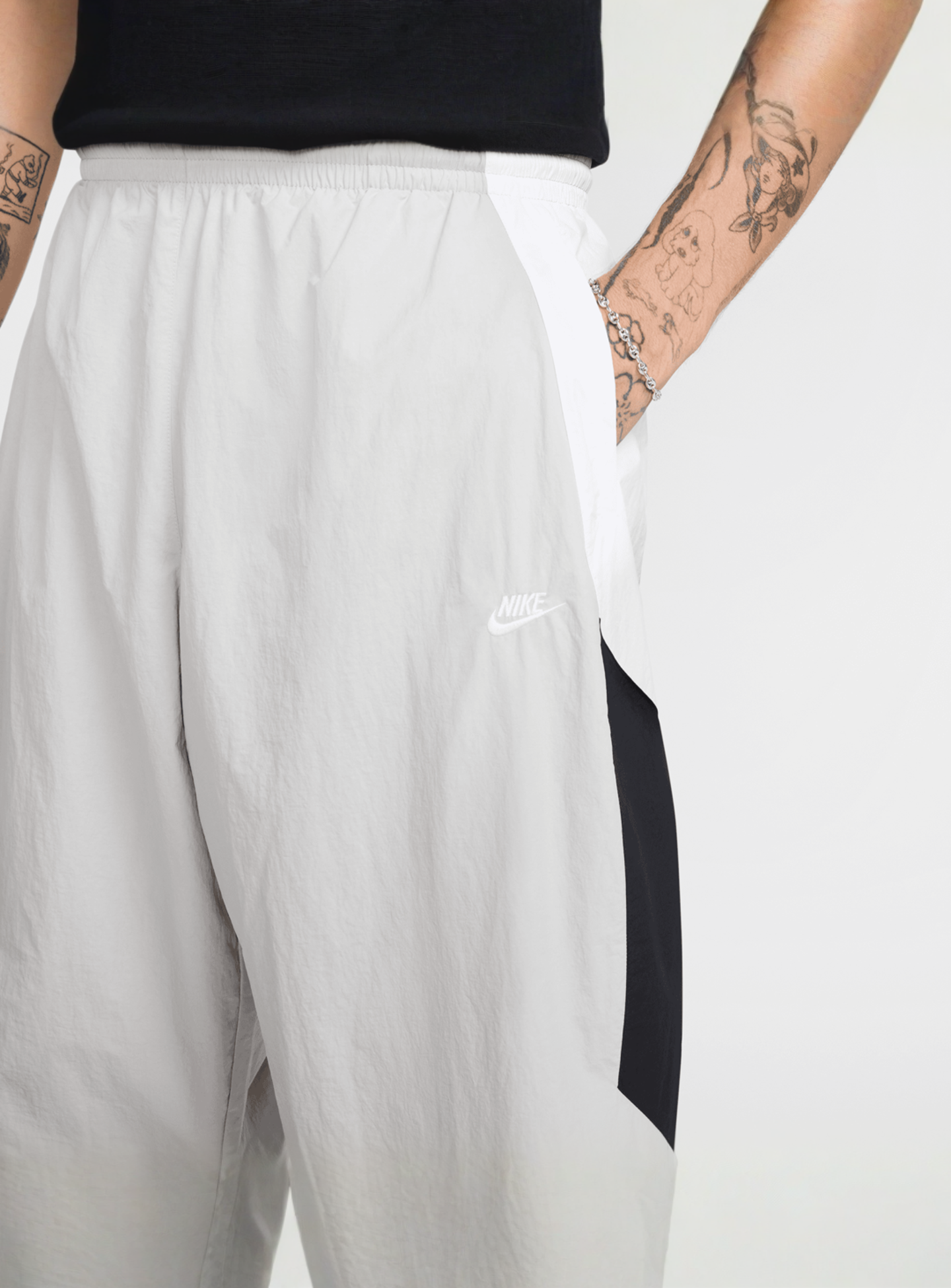 Nike, Club Woven Oversized Track Pants, grey, Image 3 of 5