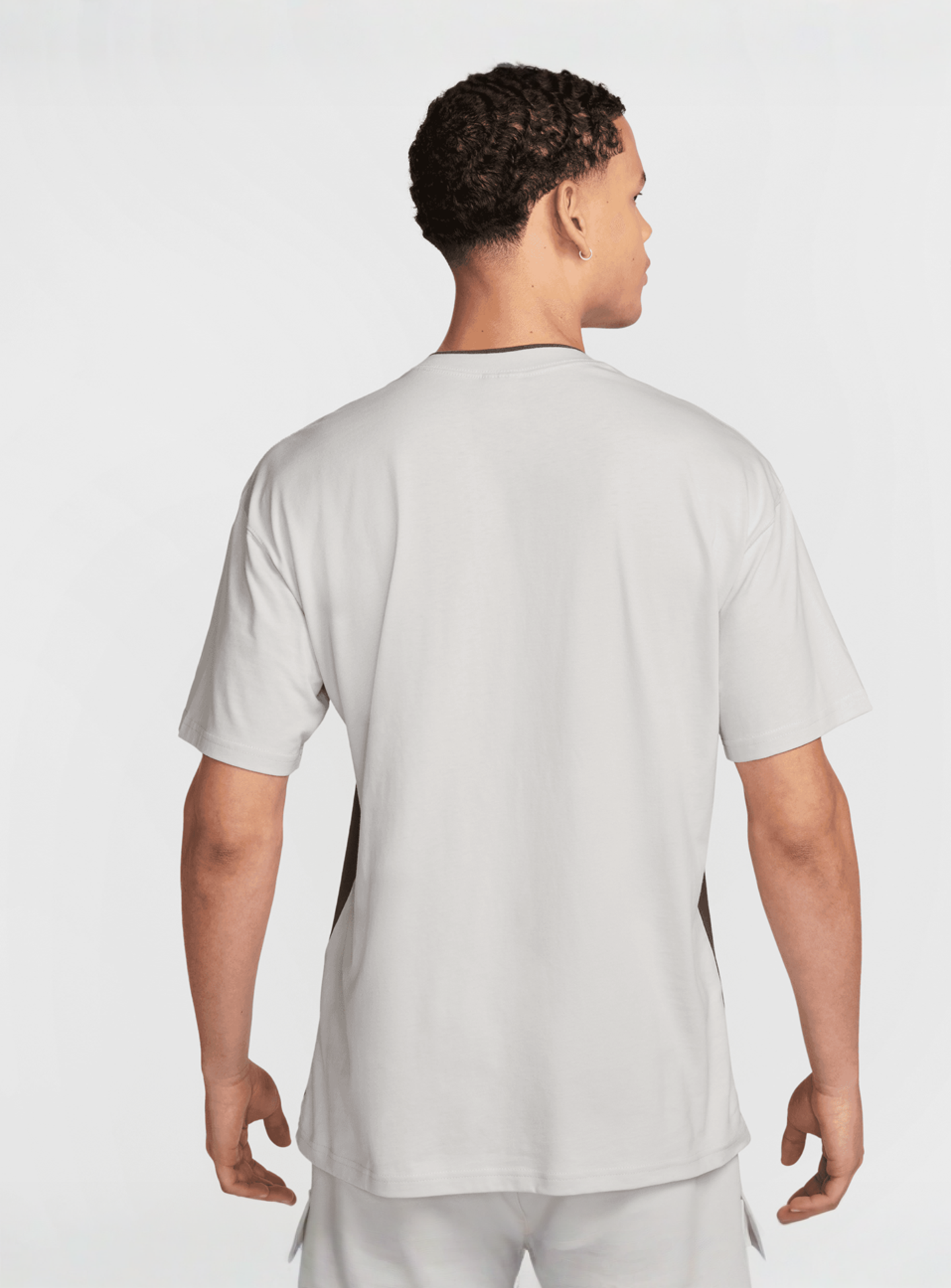Nike, Sportswear Swoosh Air Loose Fit Top, grey, Image 2 of 4