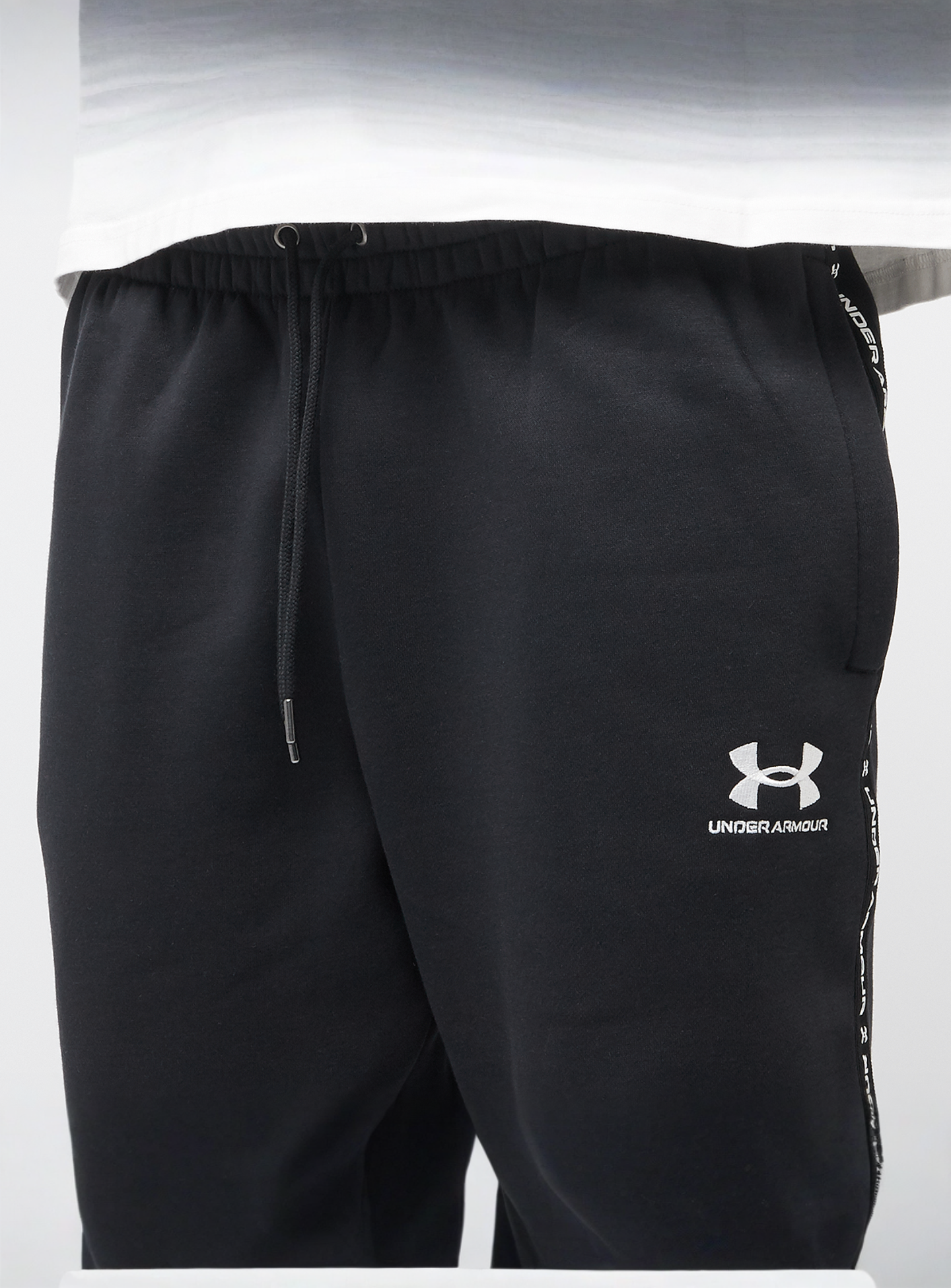 Under Armour, Icon Fleece Joggger Taping, black, Image 5 of 7