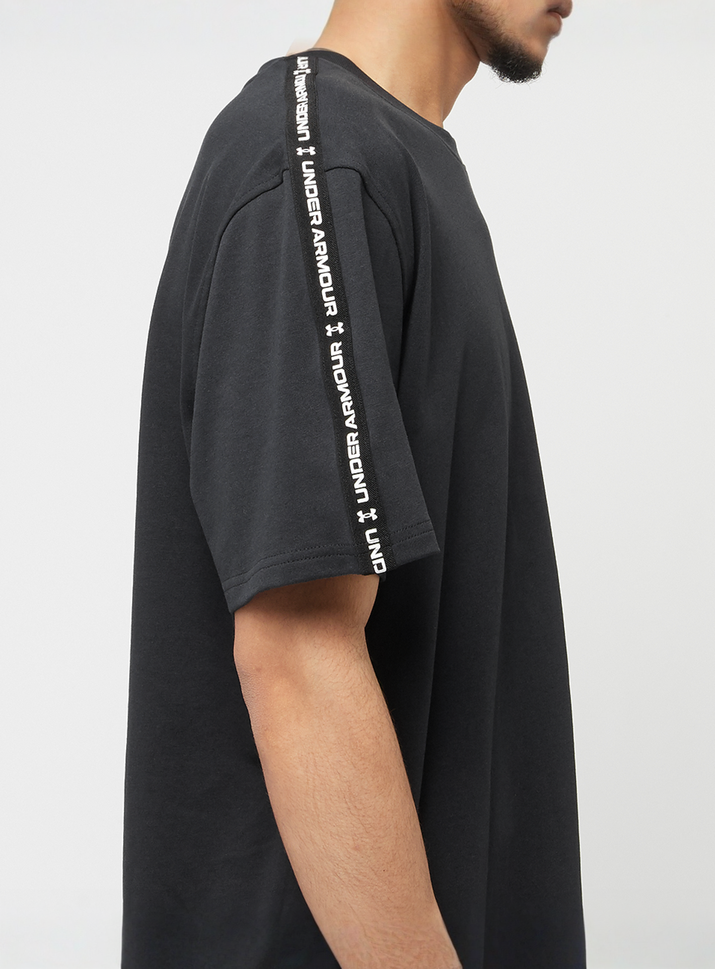 Under Armour, Icon HWT Tee Taping, black, Image 4 of 6