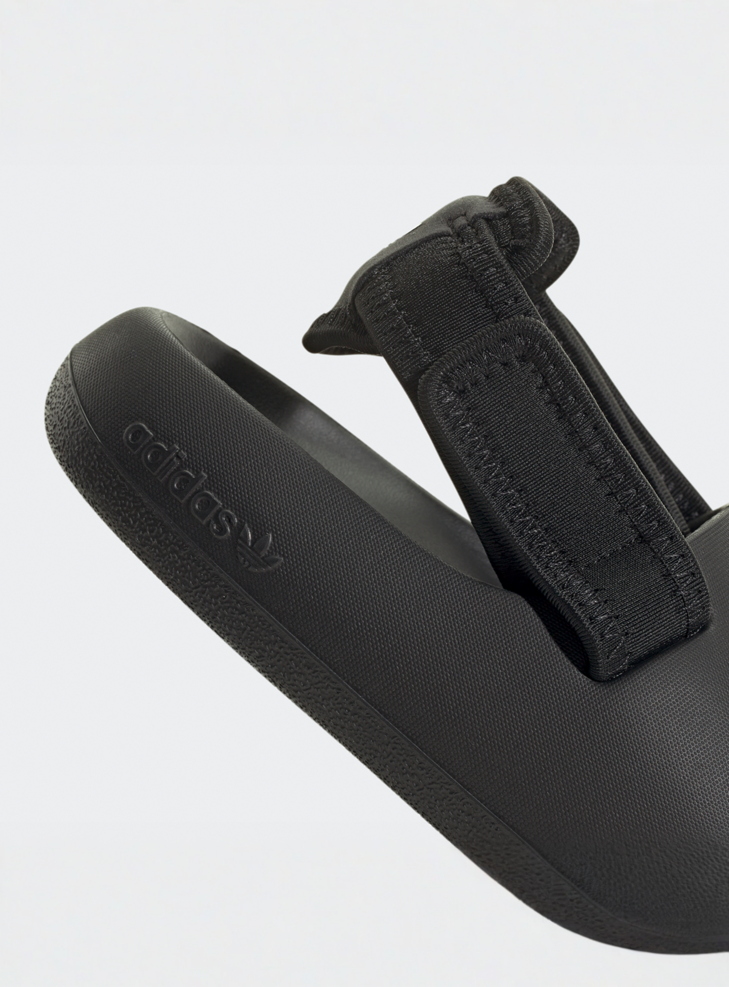adidas Originals, Adifom Adilette Kids Slides (GS), black, Image 8 of 8