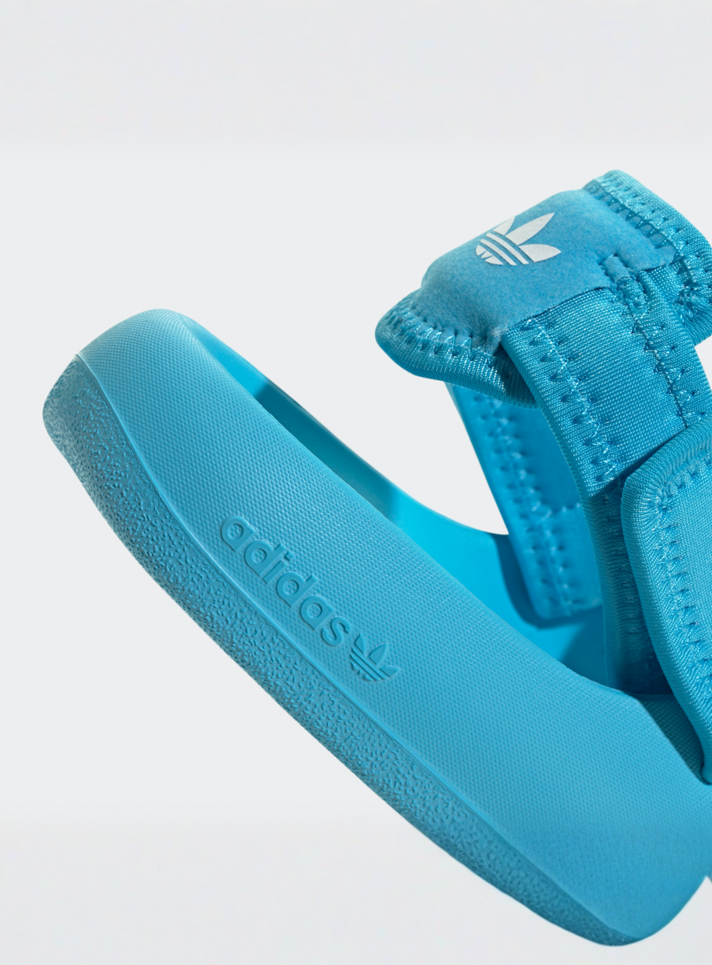 adidas Originals, Adifom Adilette Kids Slides (GS), blue, Image 8 of 8