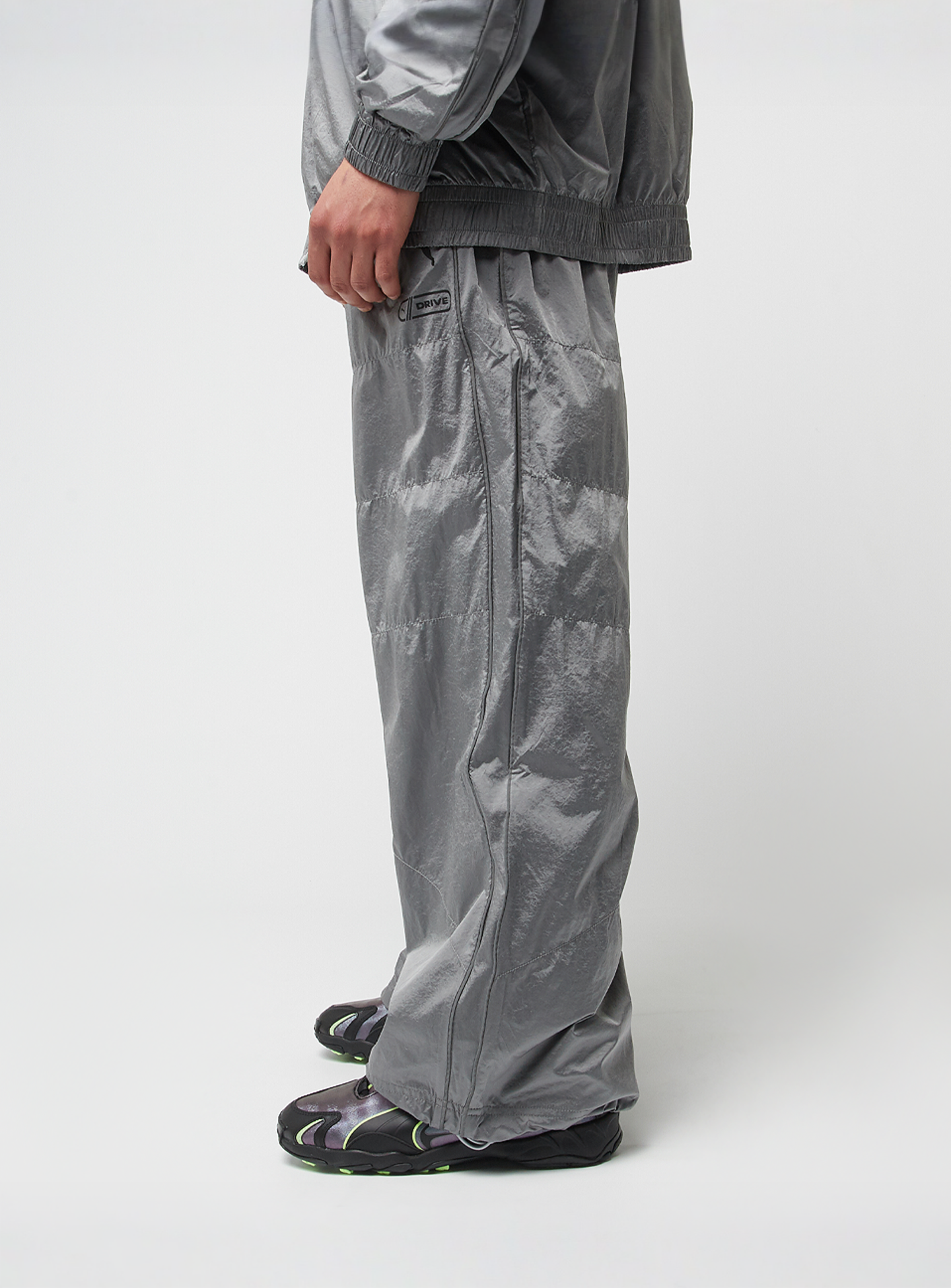 PUMA, F1 T7 Oversized Track Pants, silver, Image 4 of 9