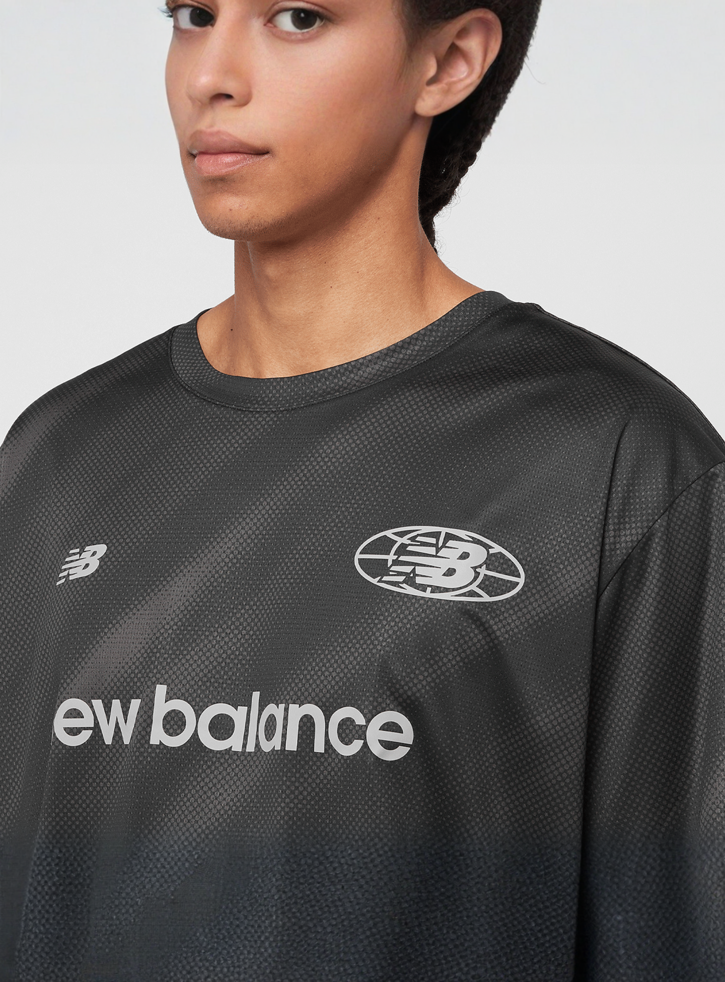 New Balance, Geometric Poly Tee, black, Image 3 of 4